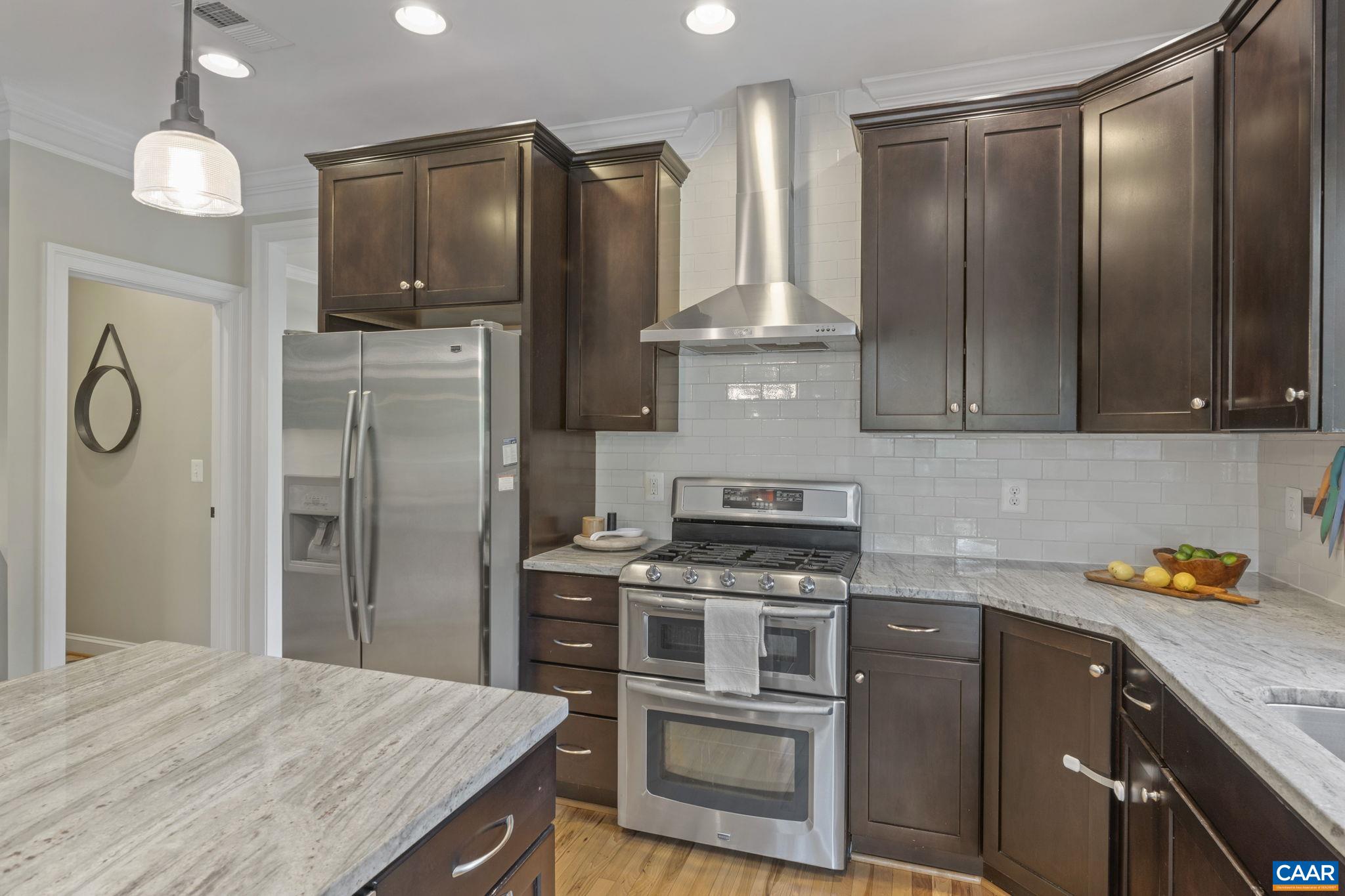 125 HIGHLAND CIR