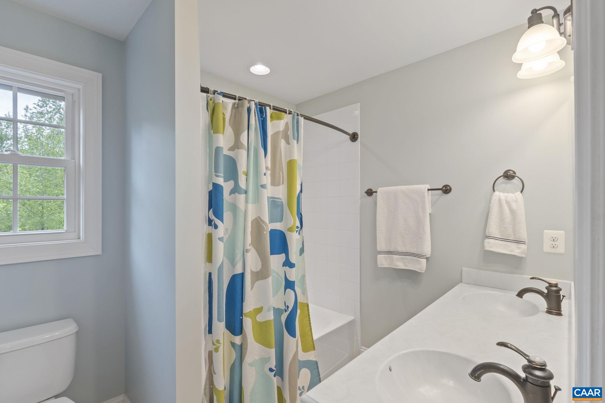 125 HIGHLAND CIR