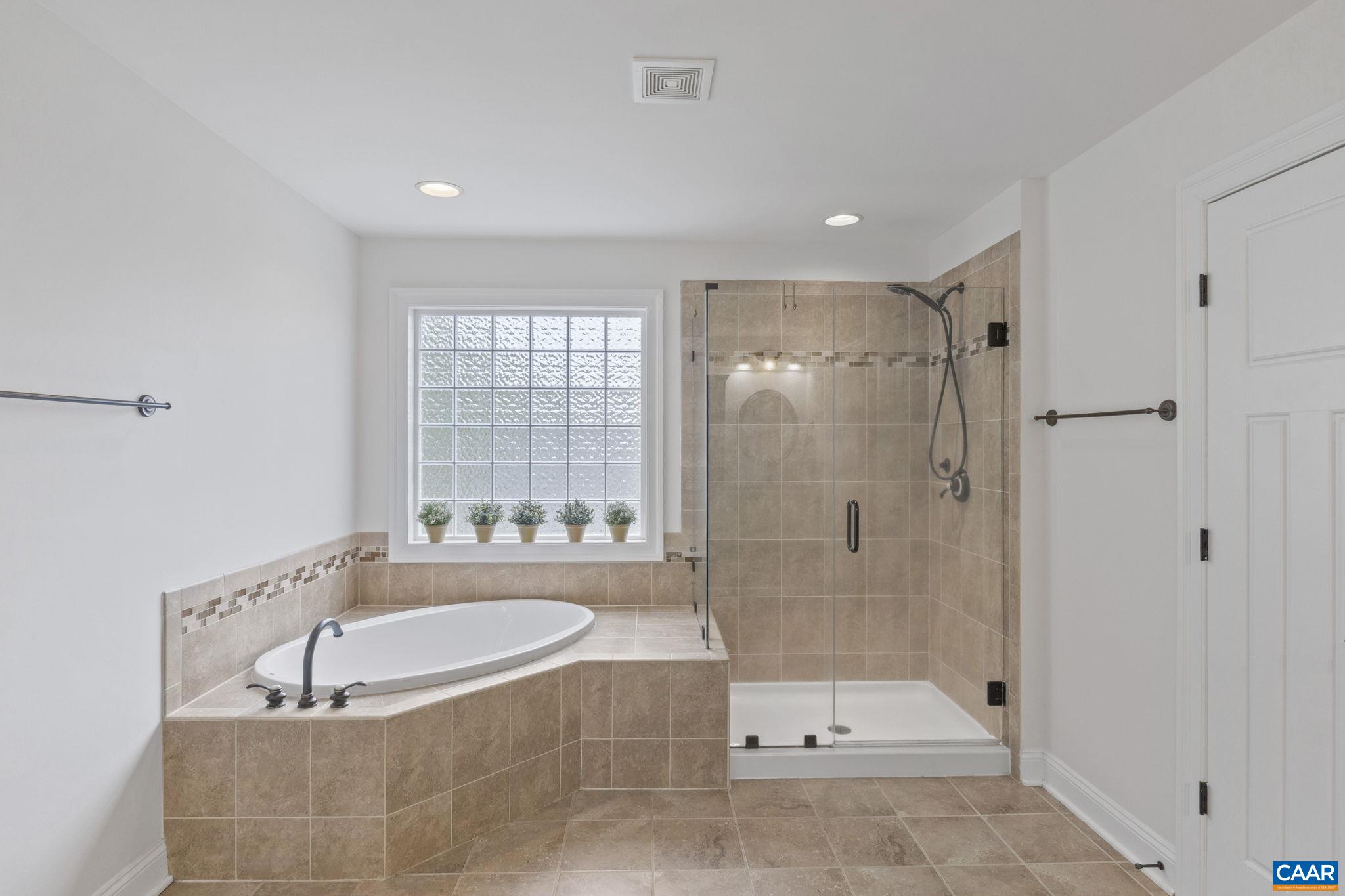 125 HIGHLAND CIR