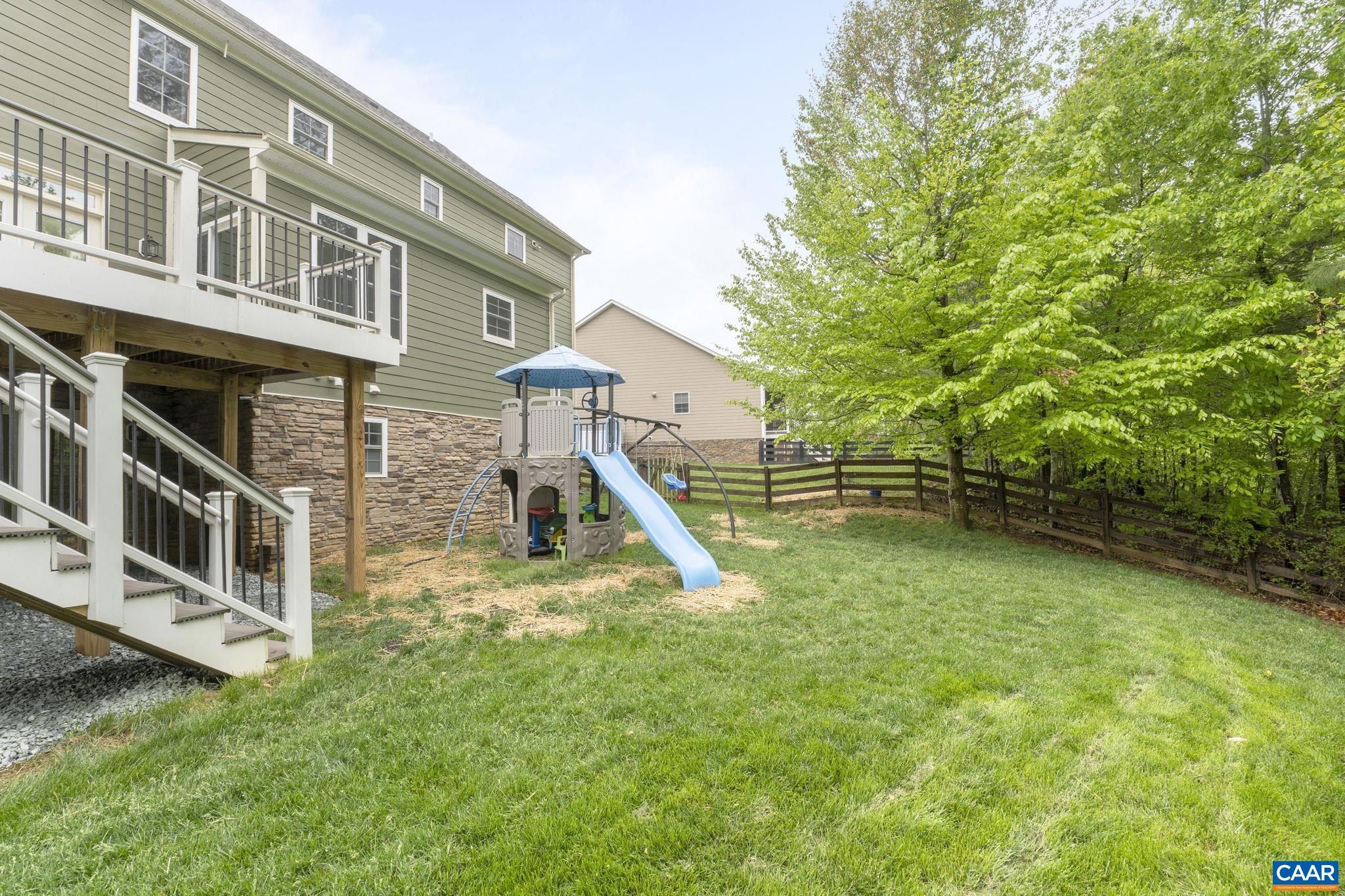 125 HIGHLAND CIR