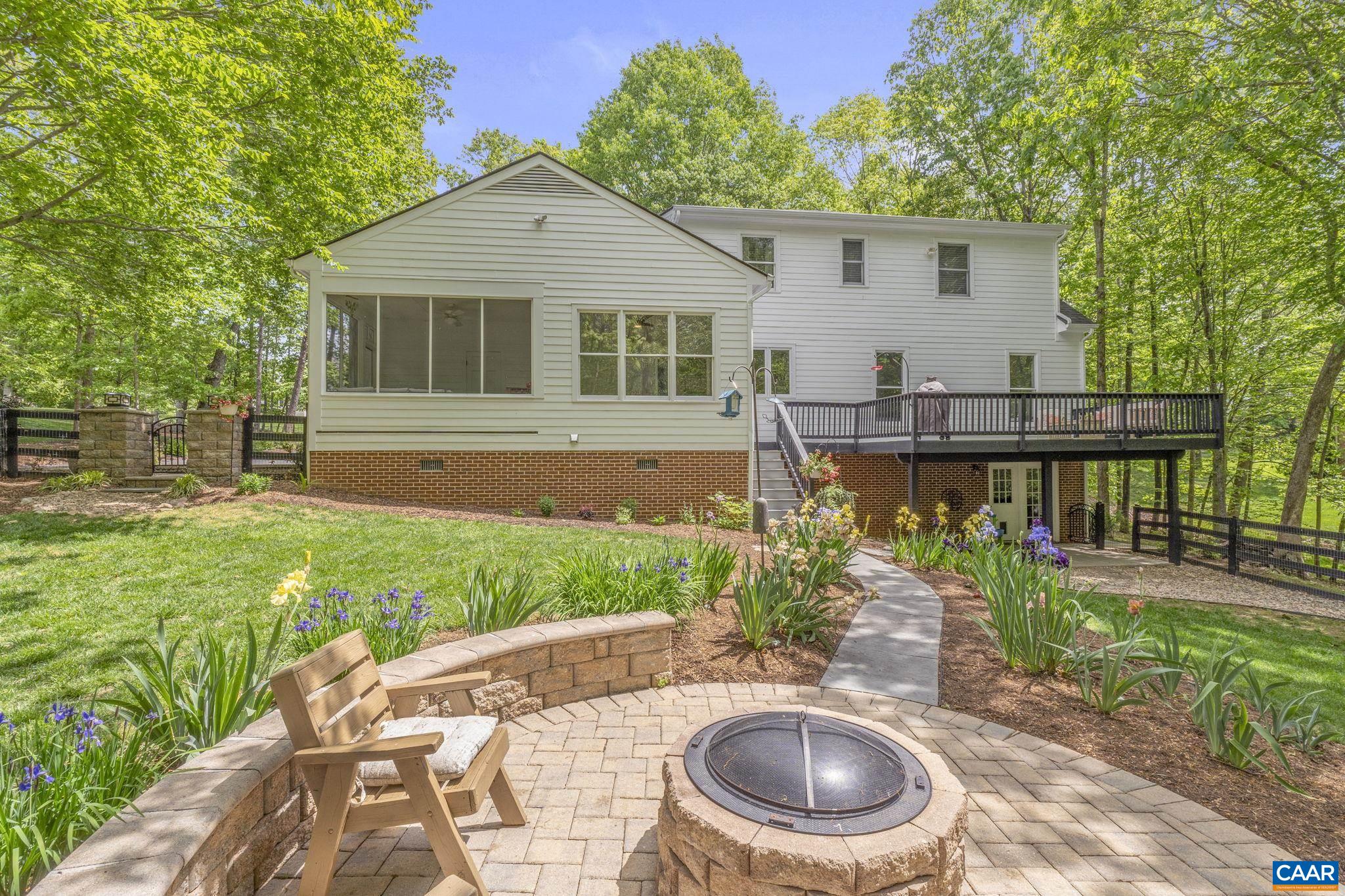 2075 PIPER WAY