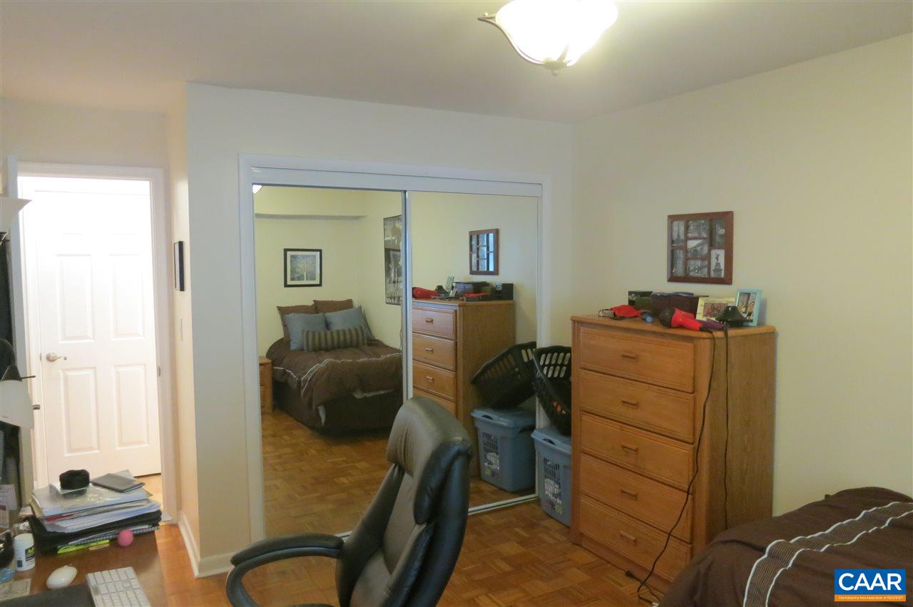 1800 JEFFERSON PARK AVE Unit: 76