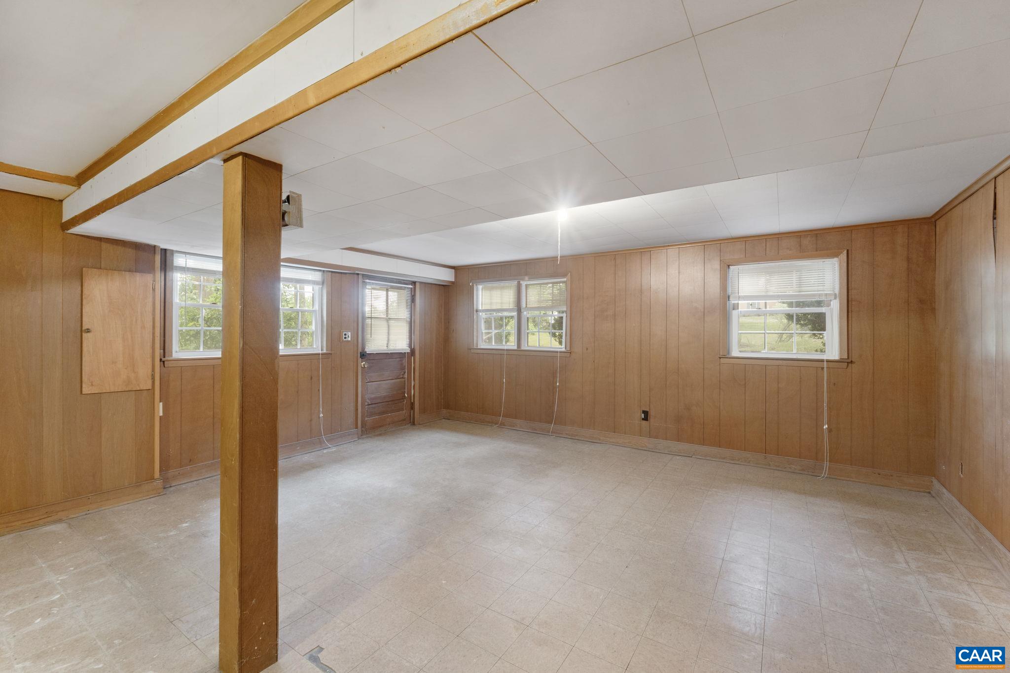 109 INGLEWOOD CT