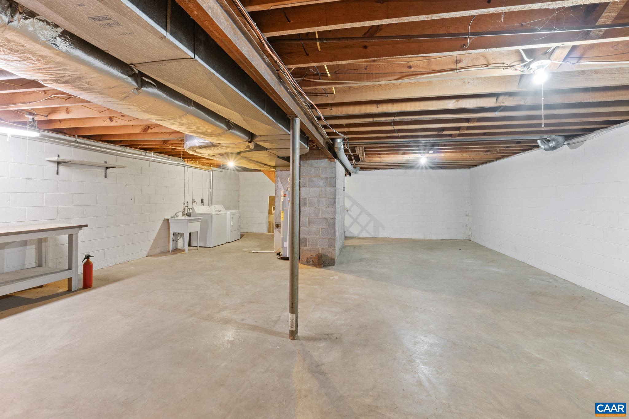 109 INGLEWOOD CT
