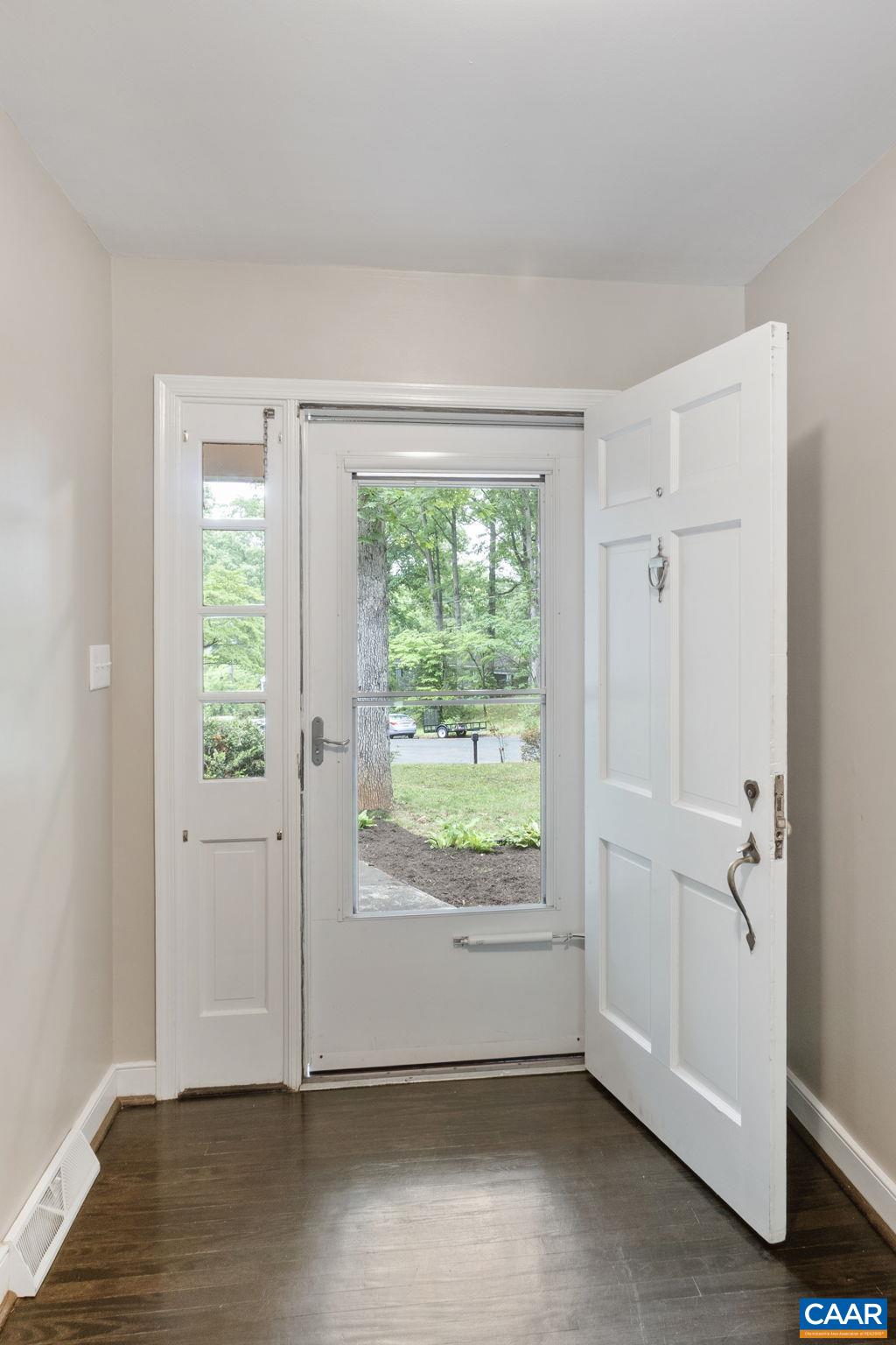 109 INGLEWOOD CT