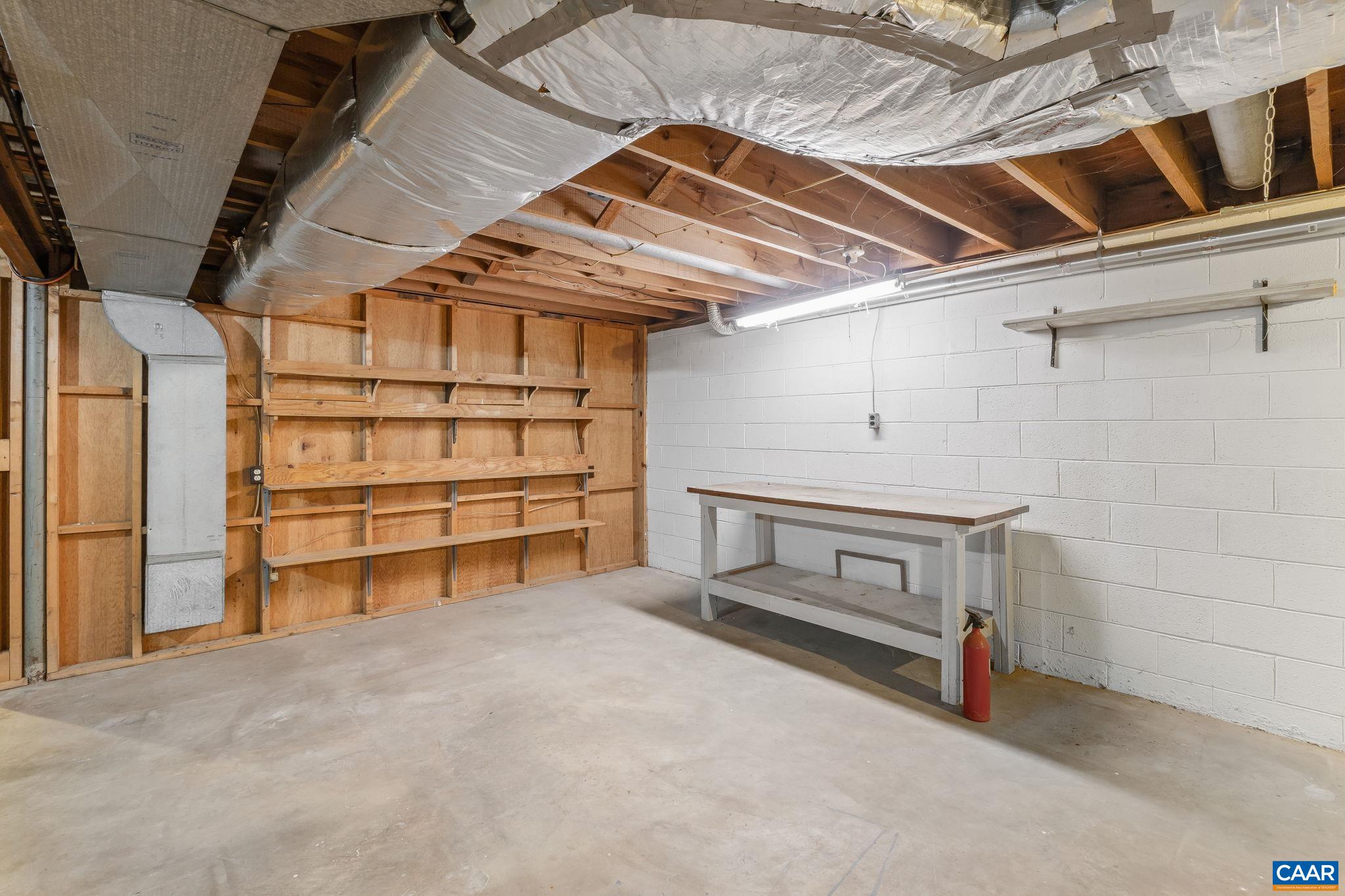 109 INGLEWOOD CT