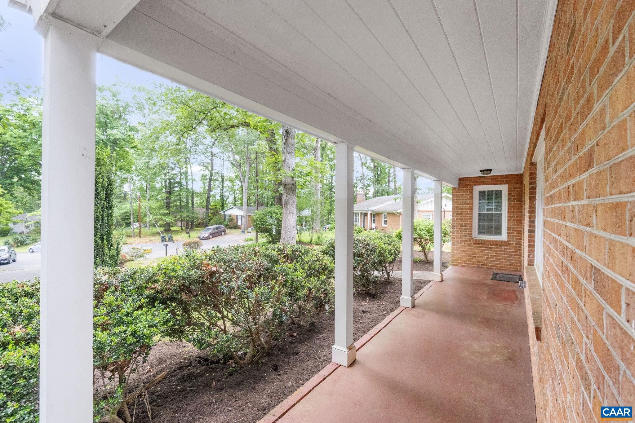 109 INGLEWOOD CT