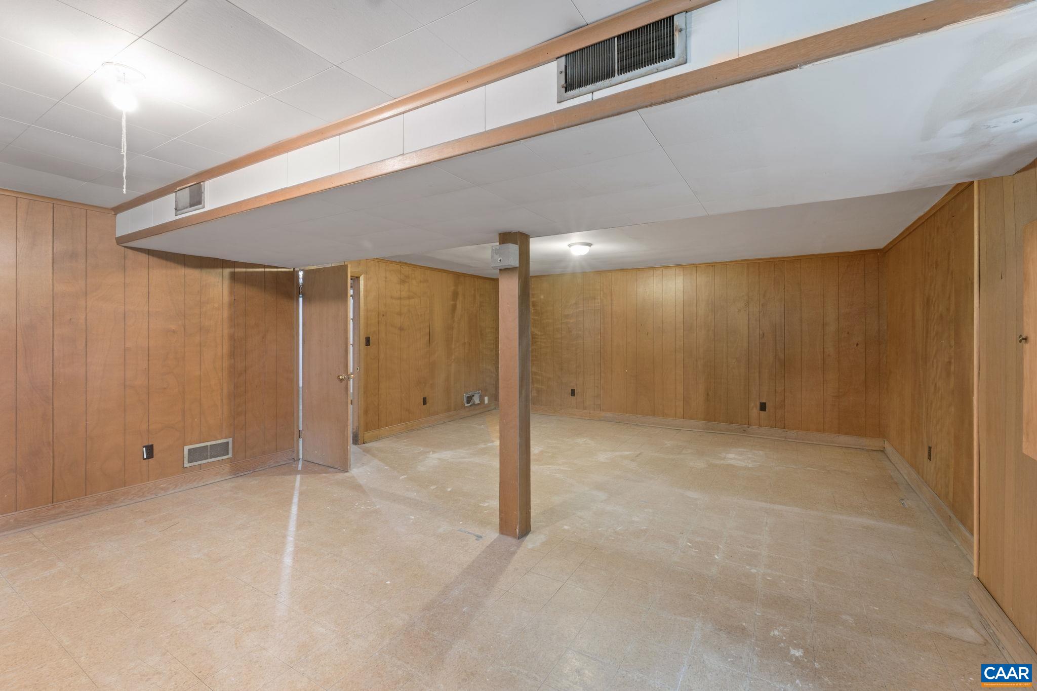 109 INGLEWOOD CT