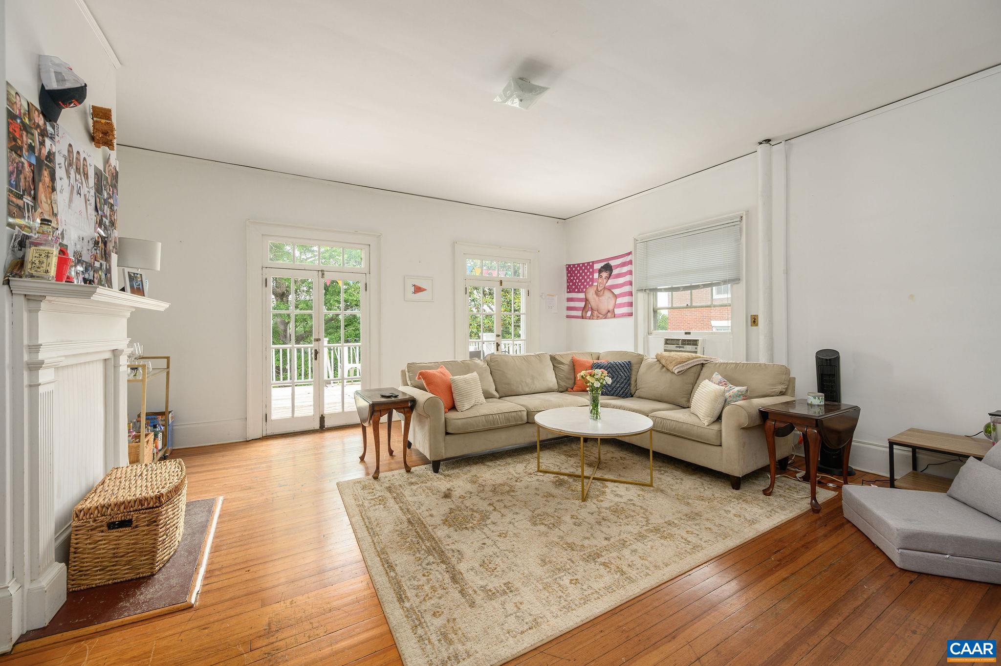 41 UNIVERSITY CIR