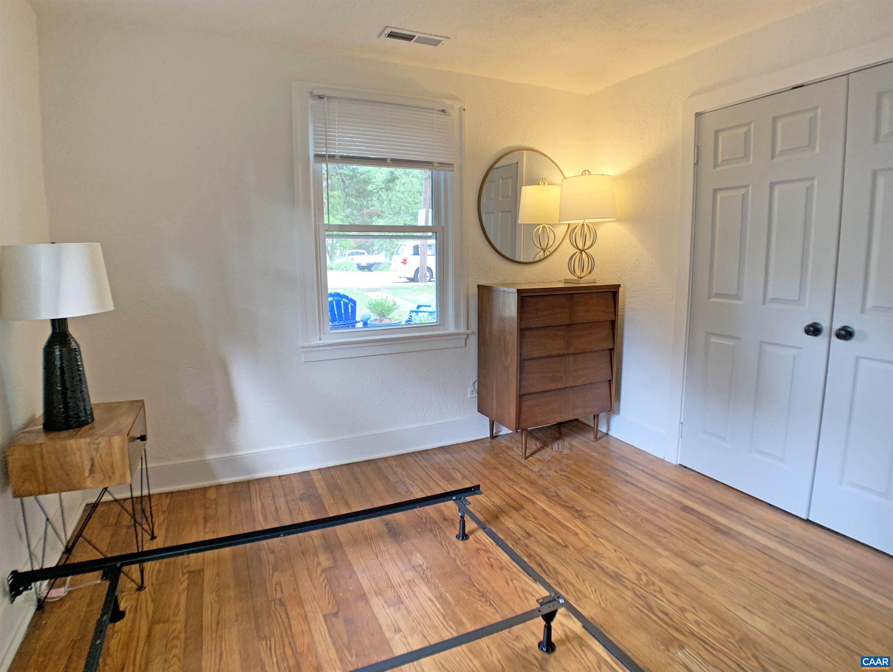 239 SHAMROCK RD