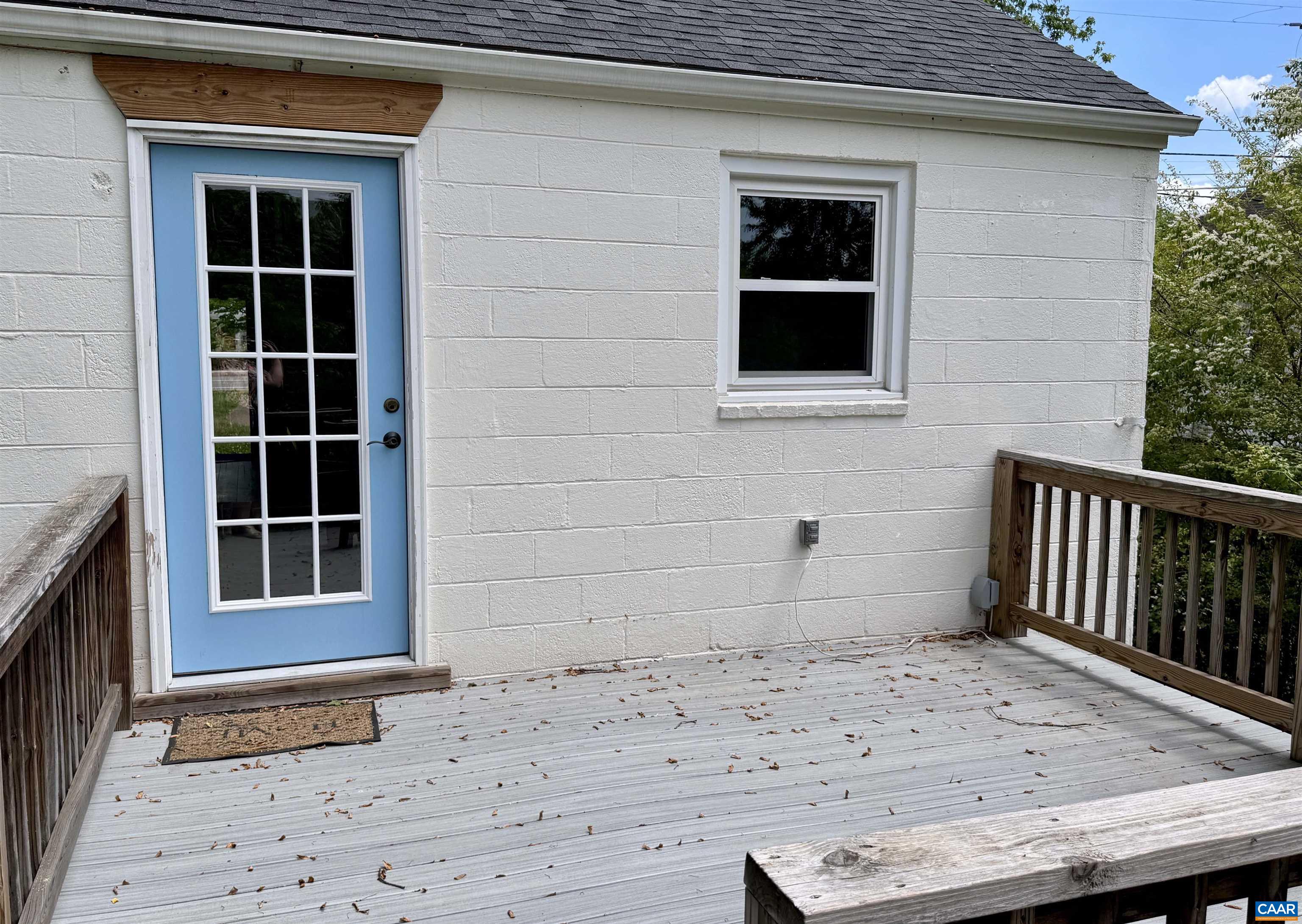 239 SHAMROCK RD