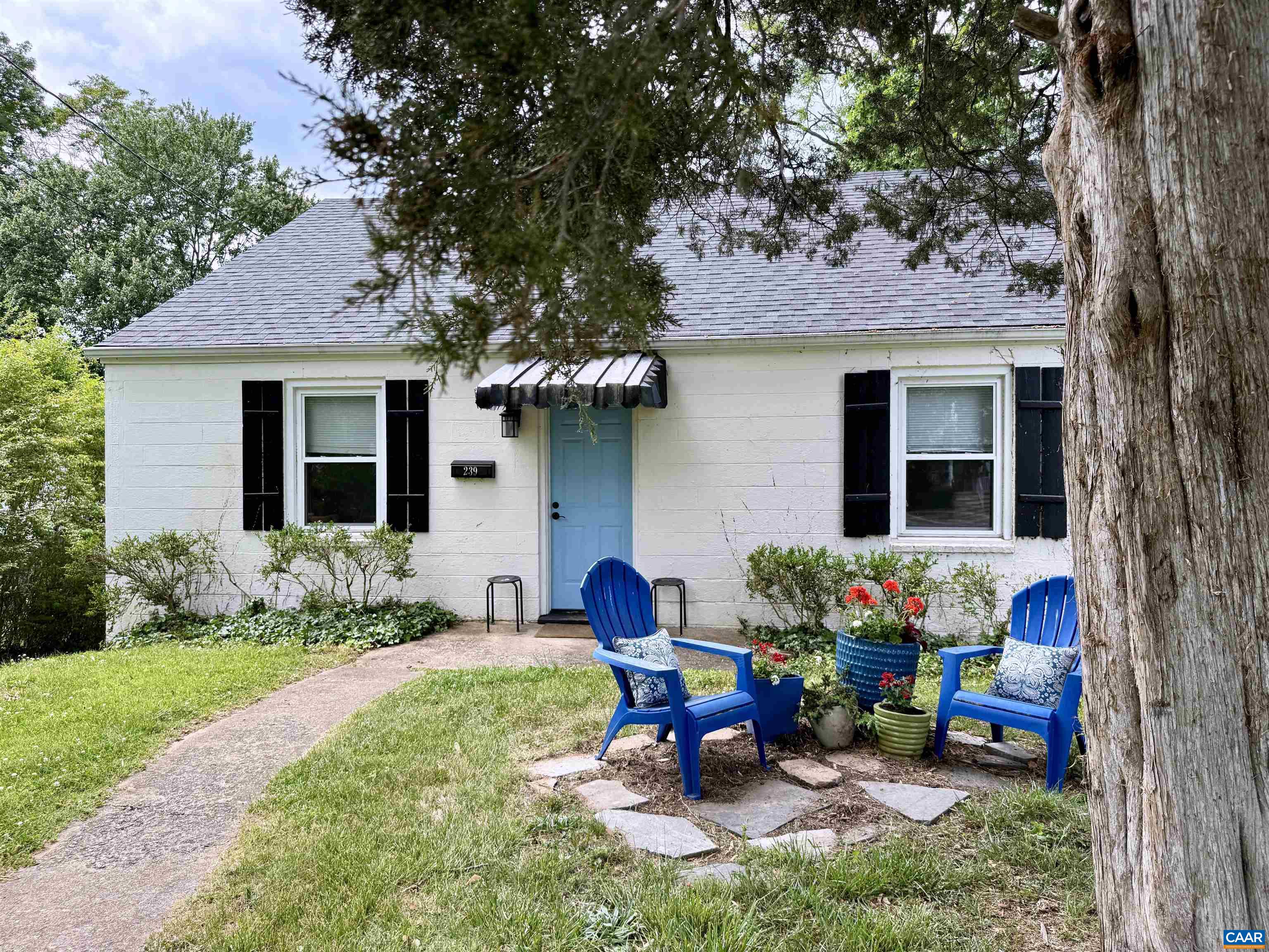 239 SHAMROCK RD