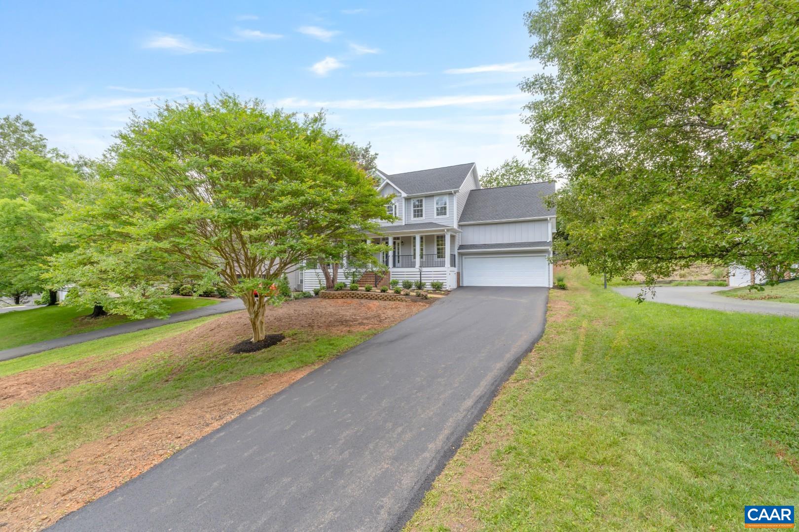 934 FAIRWINDS LN