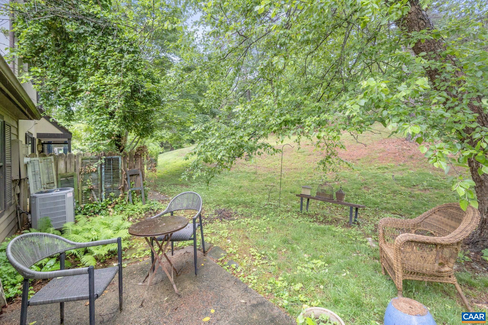 734 EXTON CT