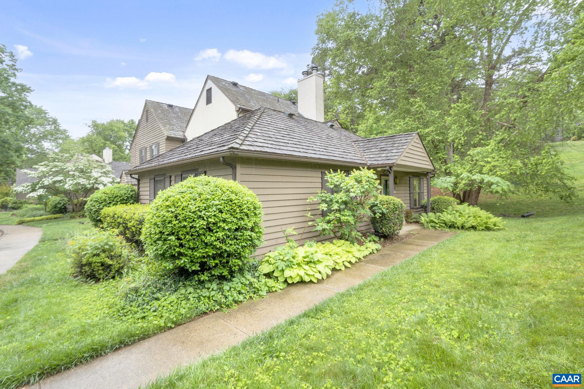 734 EXTON CT