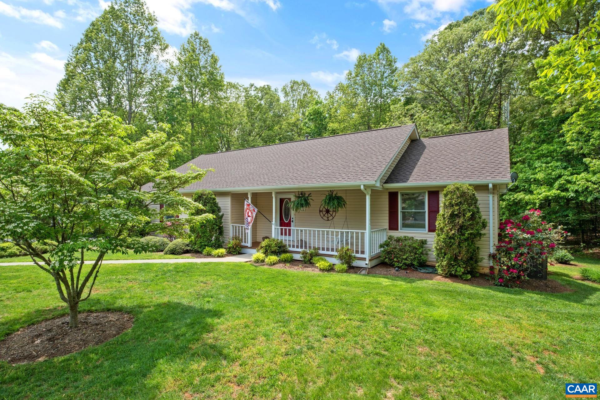 222 DOE DR
