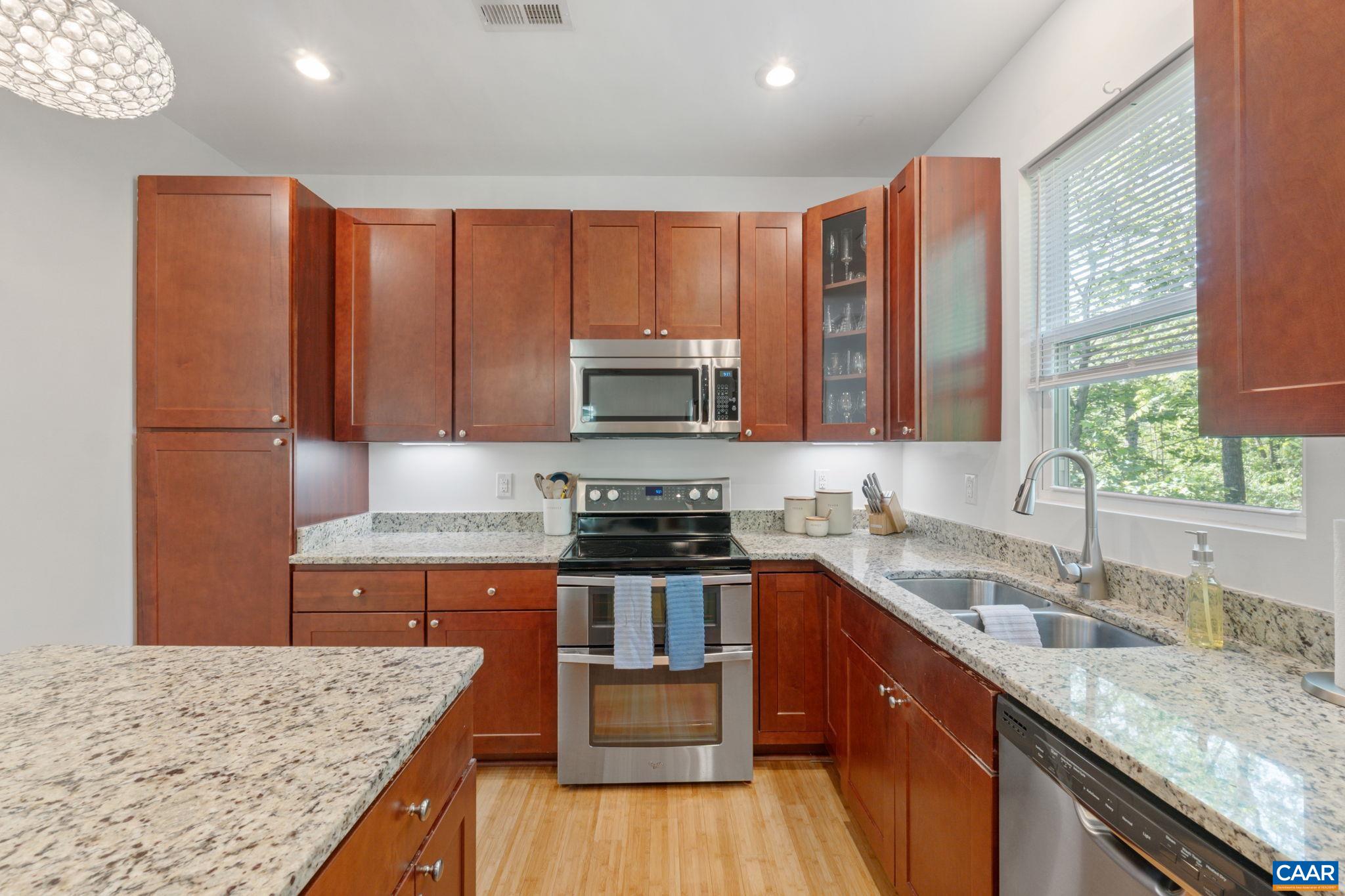 1393 WILLOW LAKE RD