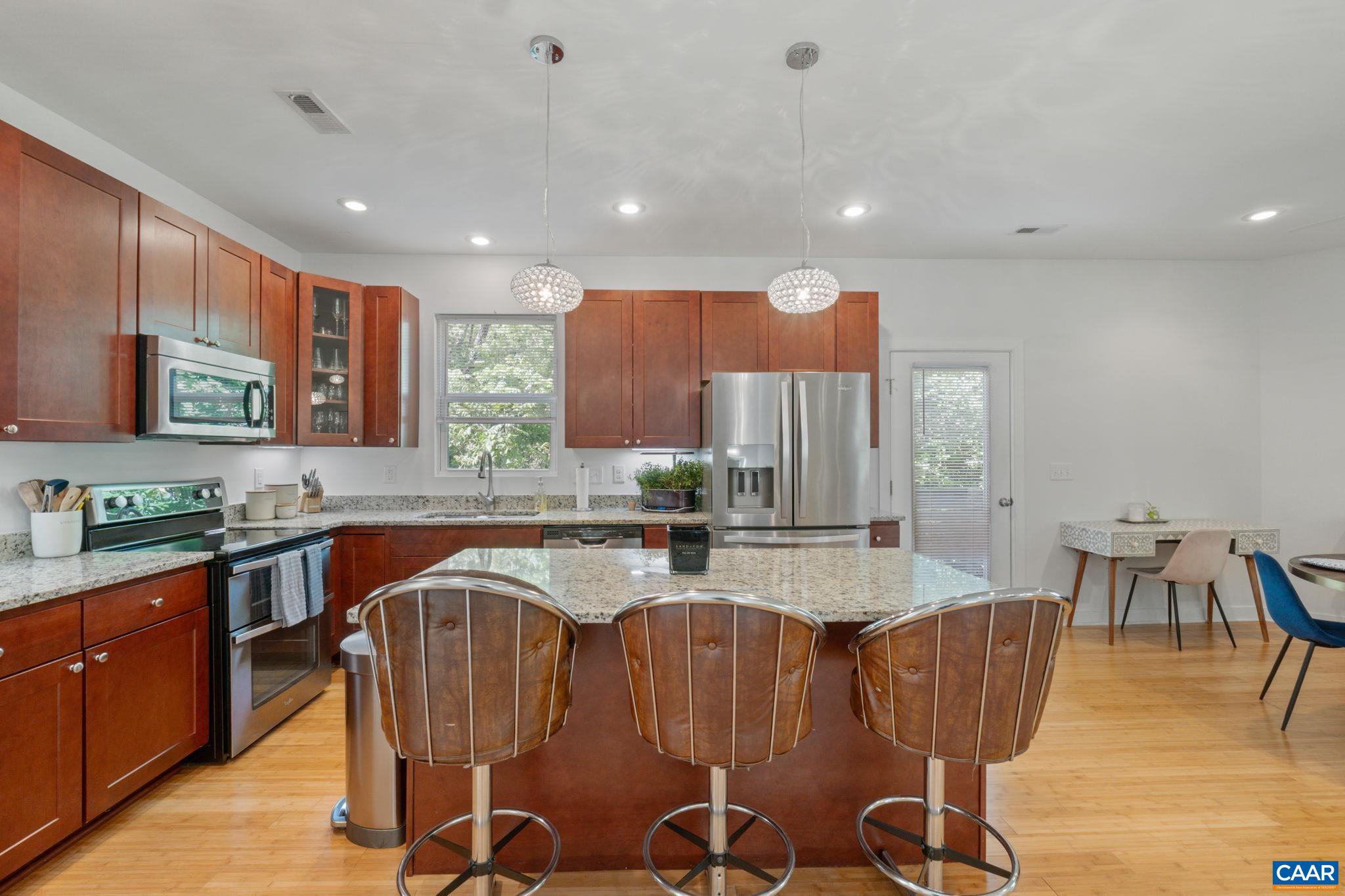 1393 WILLOW LAKE RD