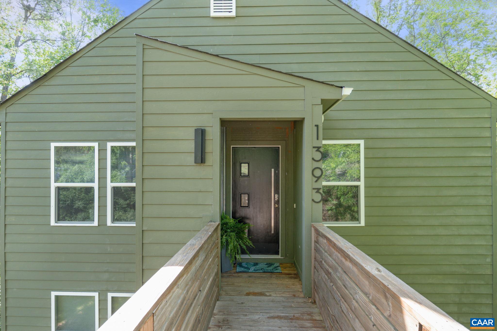 1393 WILLOW LAKE RD
