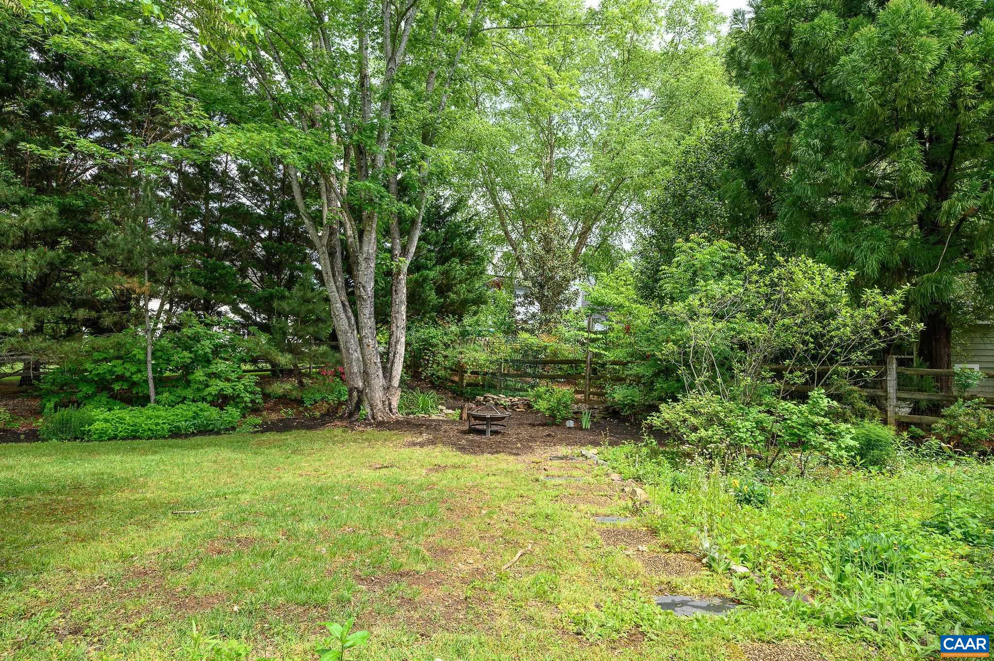 1071 OLD FOX TRAIL LN