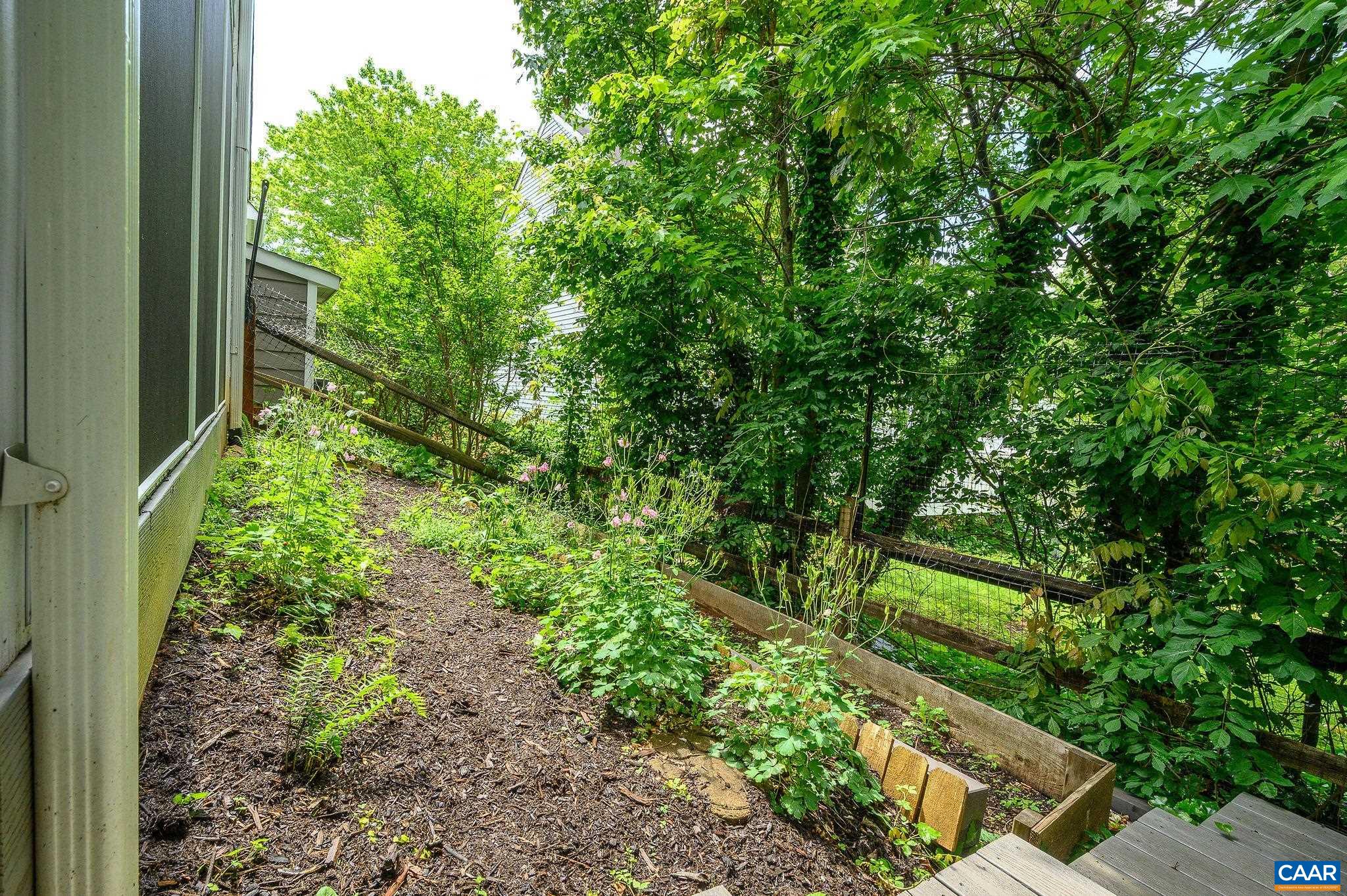 1071 OLD FOX TRAIL LN