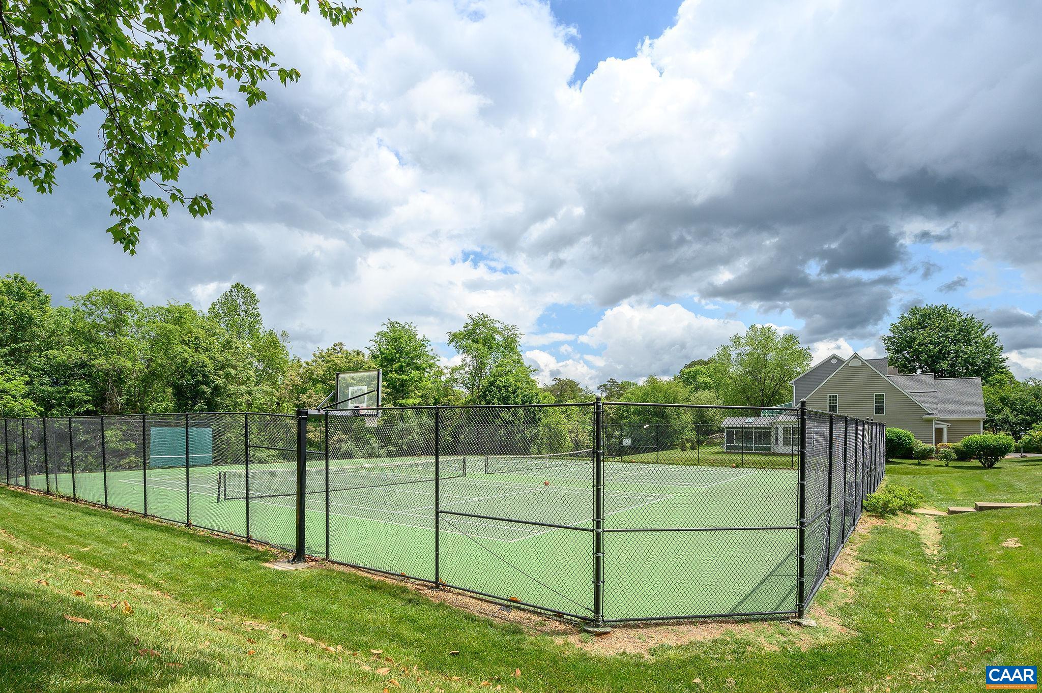 1071 OLD FOX TRAIL LN