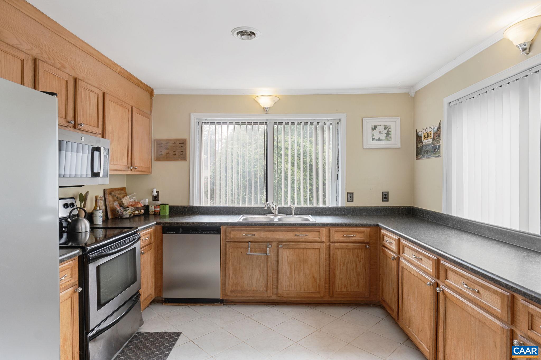 1454 MONTEREY DR