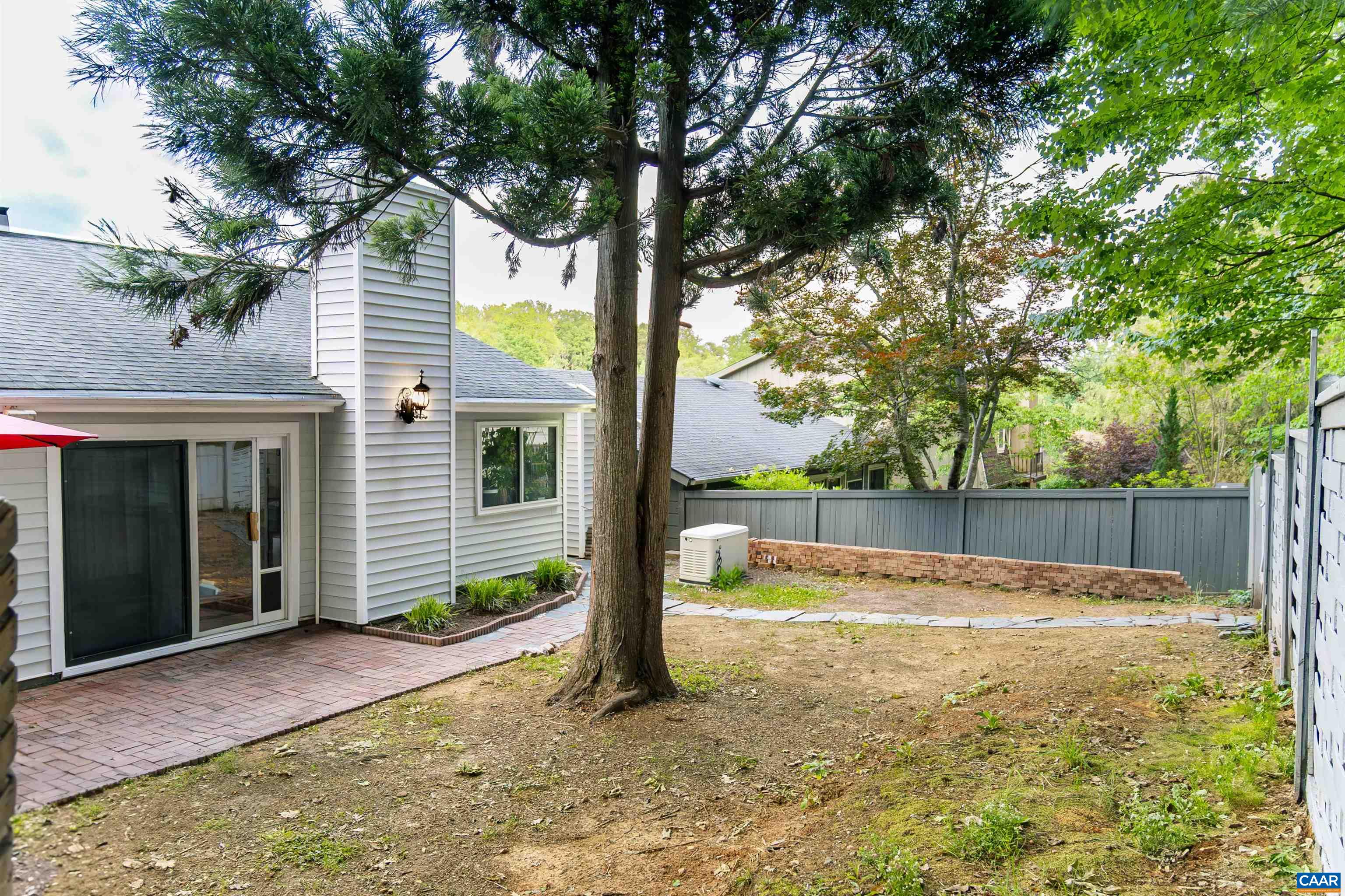 1454 MONTEREY DR