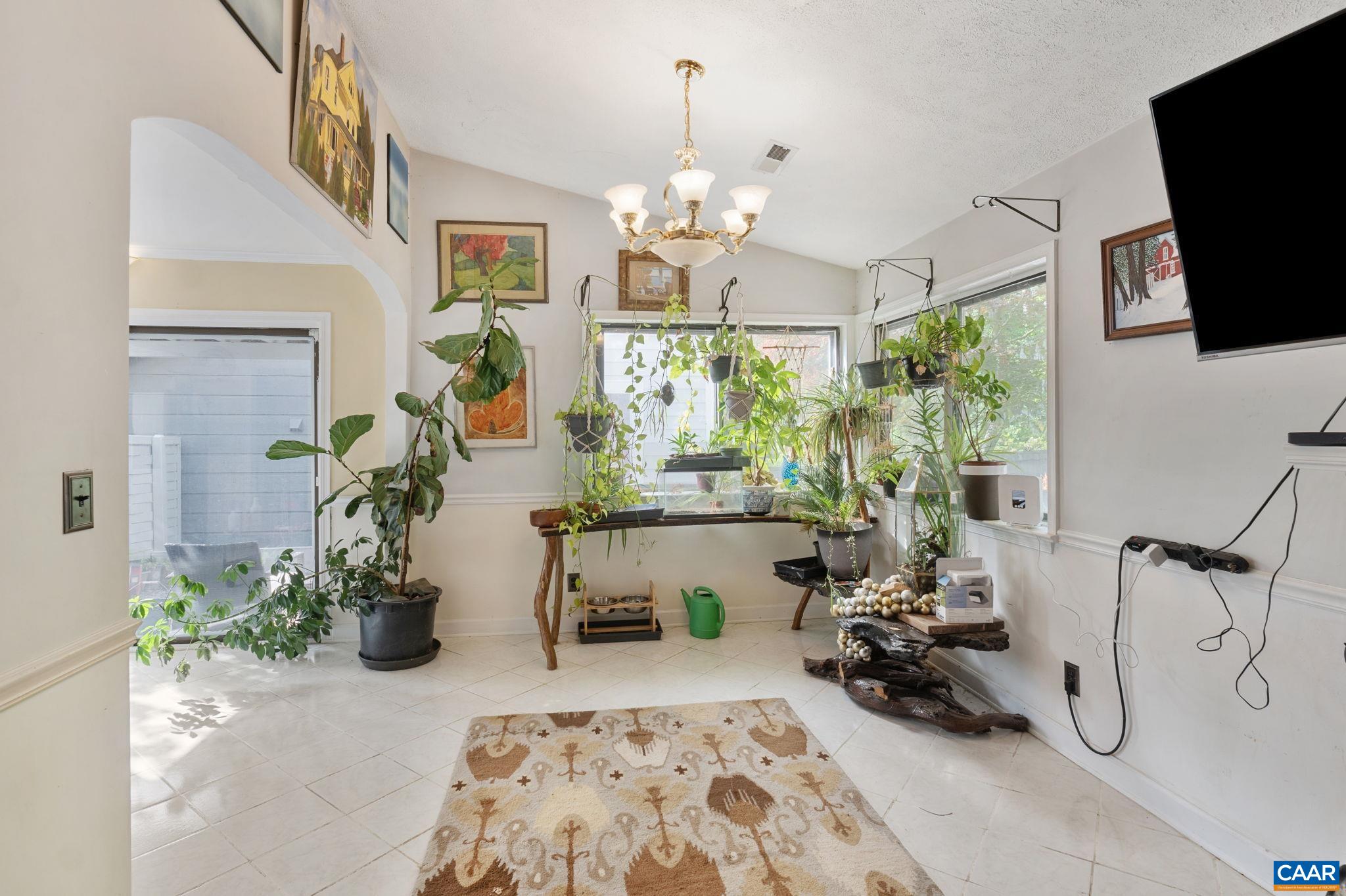 1454 MONTEREY DR