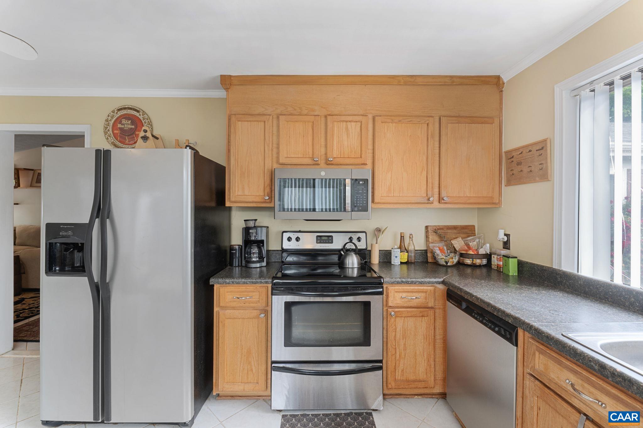 1454 MONTEREY DR