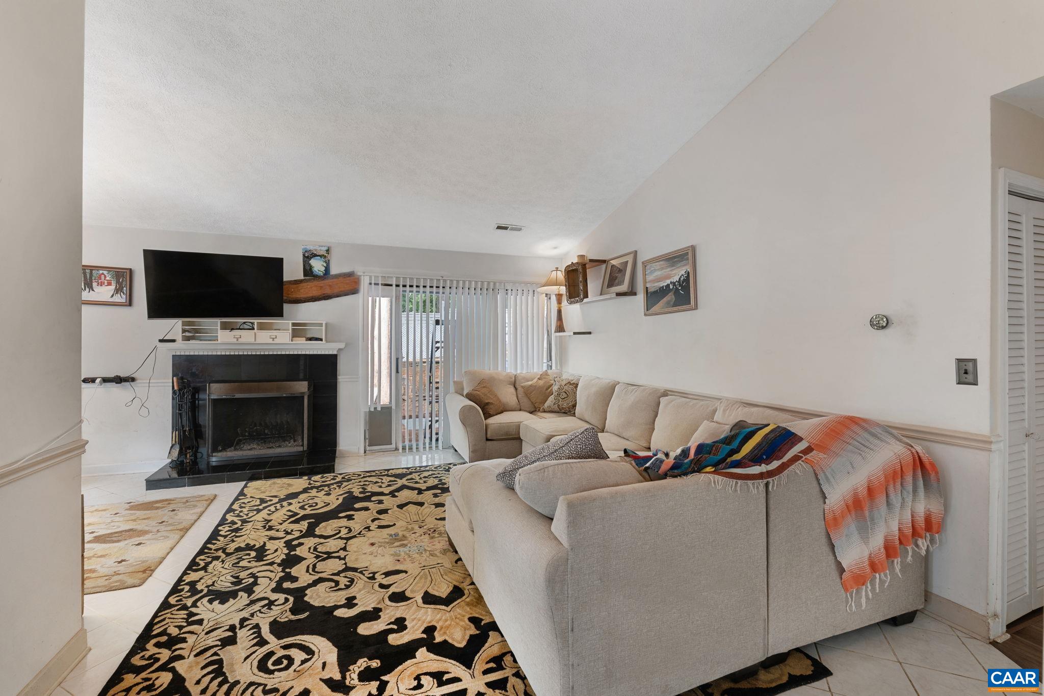 1454 MONTEREY DR
