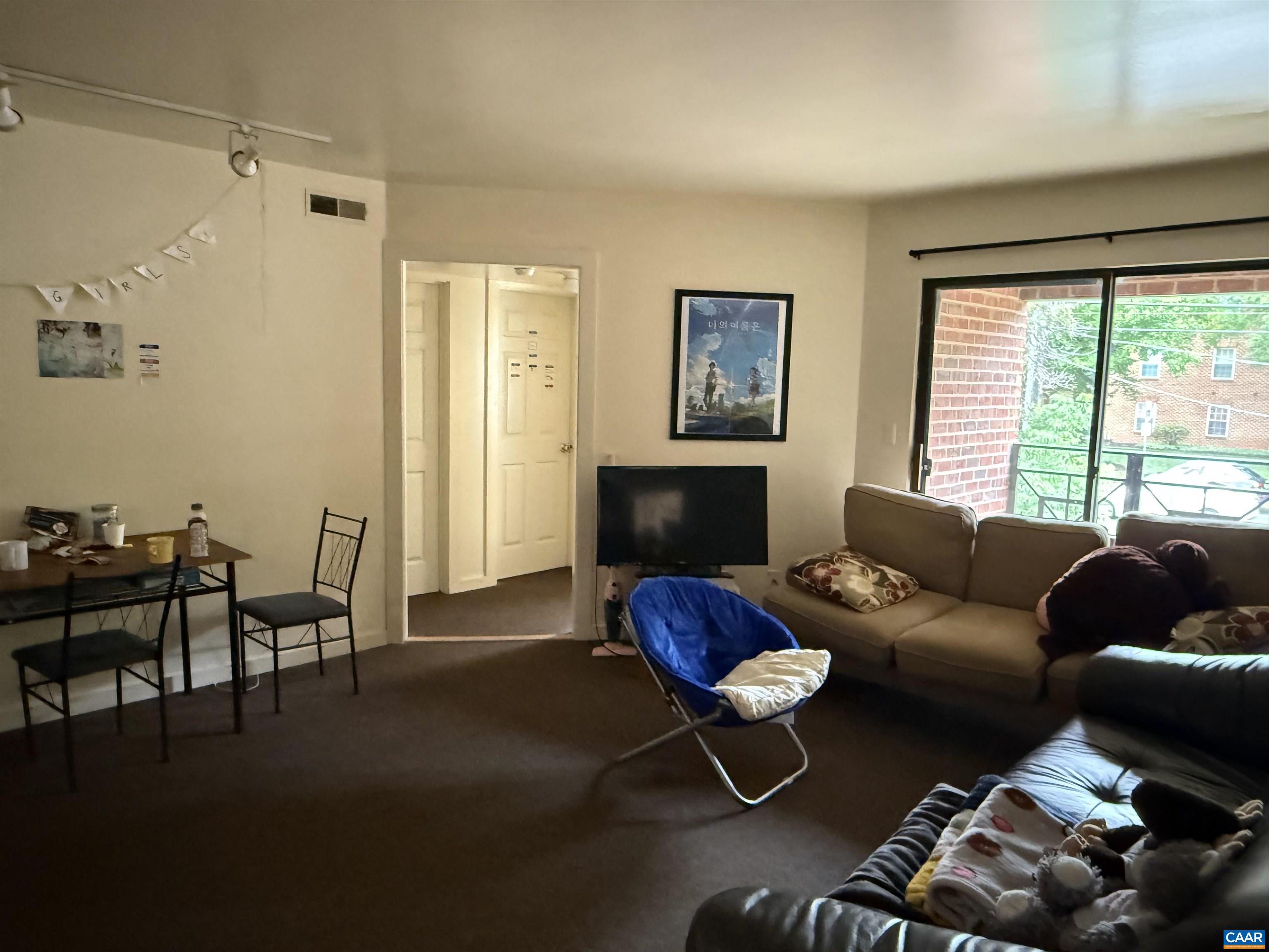 2018 JEFFERSON PARK AVE