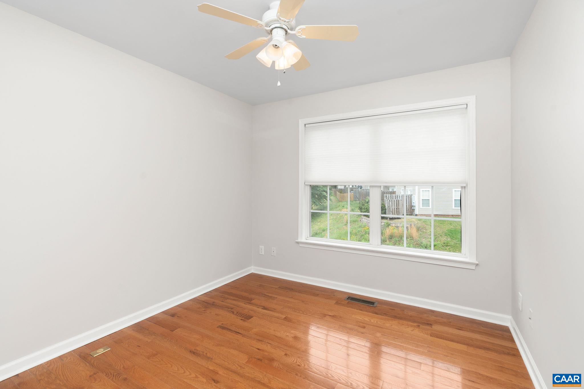 1441 GLENSIDE GREEN