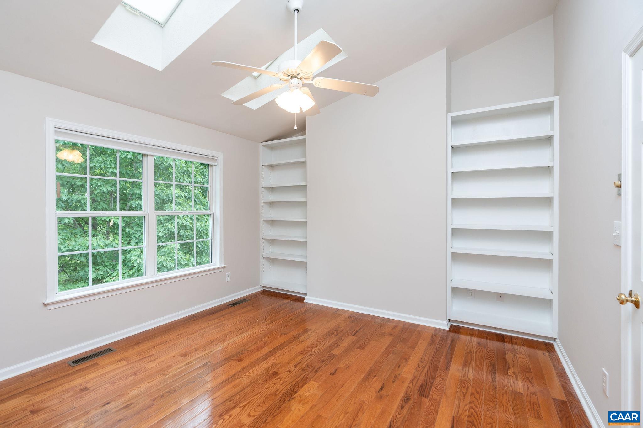1441 GLENSIDE GREEN