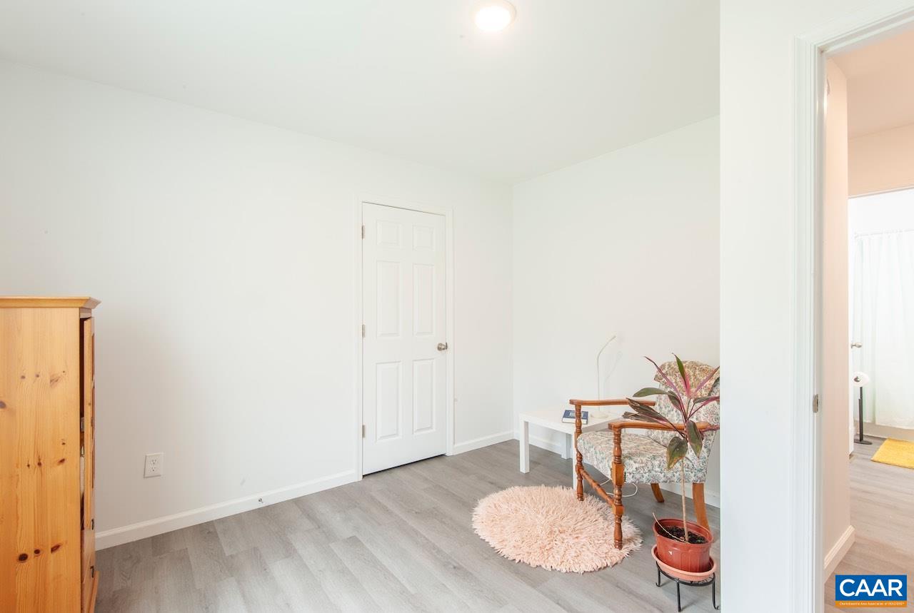 1238 TYE BROOK HWY