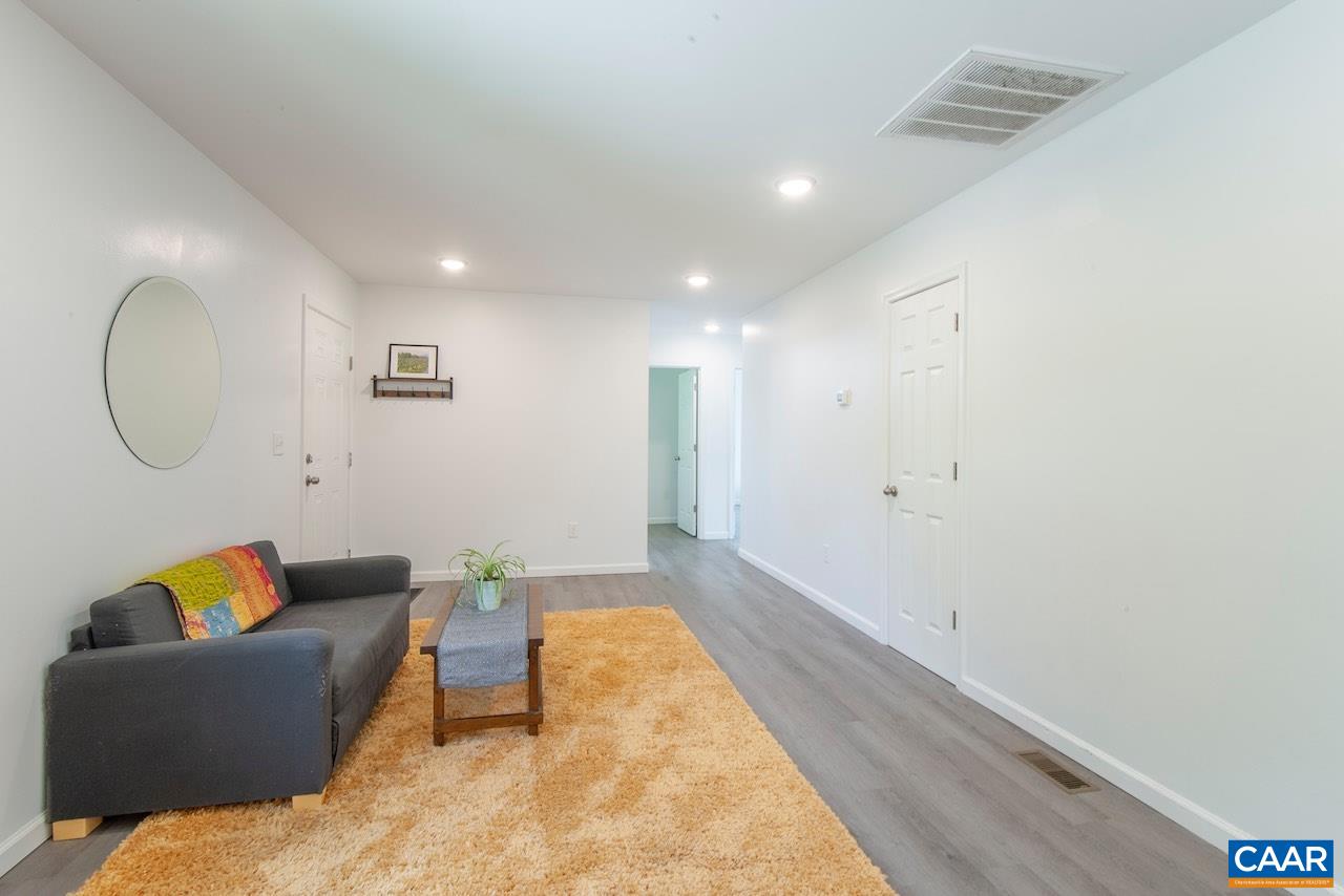 1238 TYE BROOK HWY