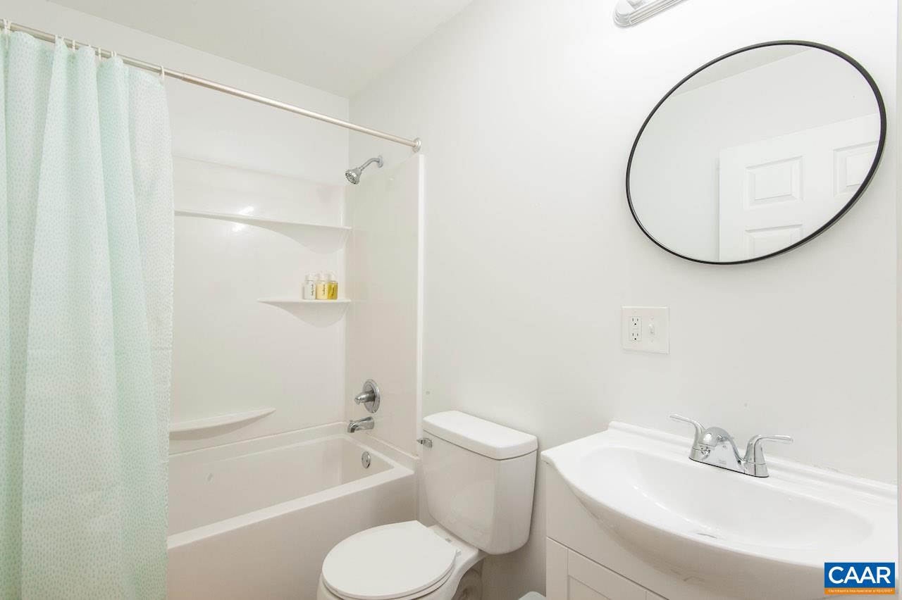 1238 TYE BROOK HWY