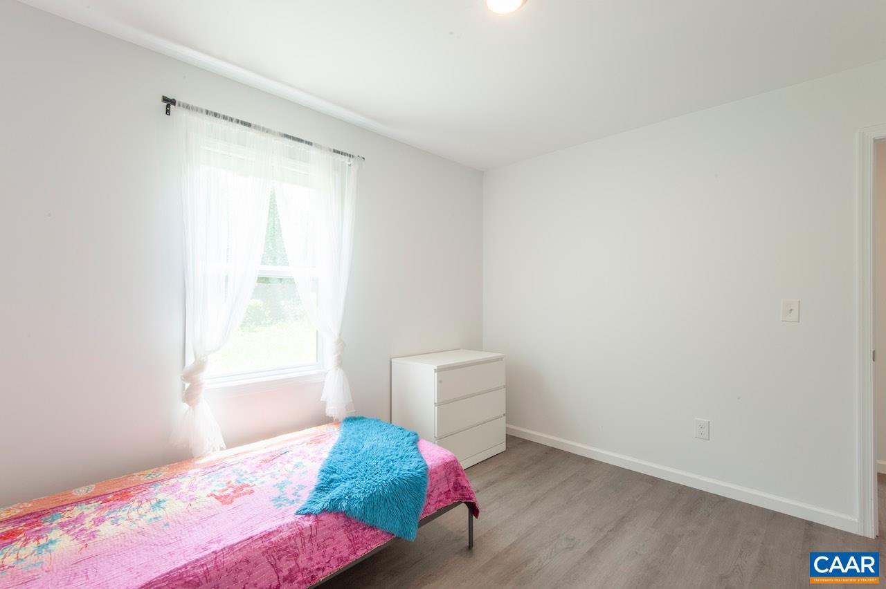 1238 TYE BROOK HWY