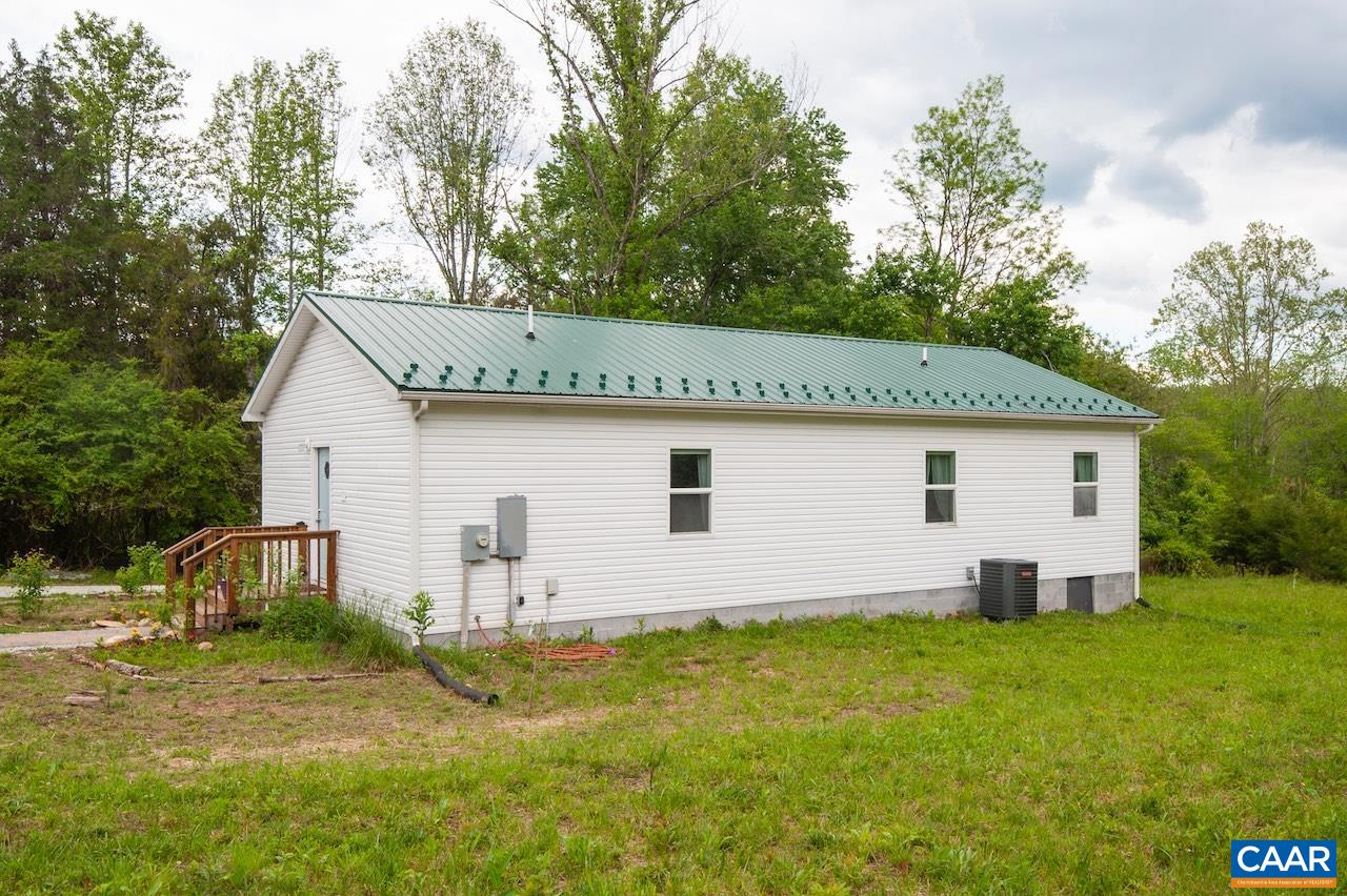 1238 TYE BROOK HWY
