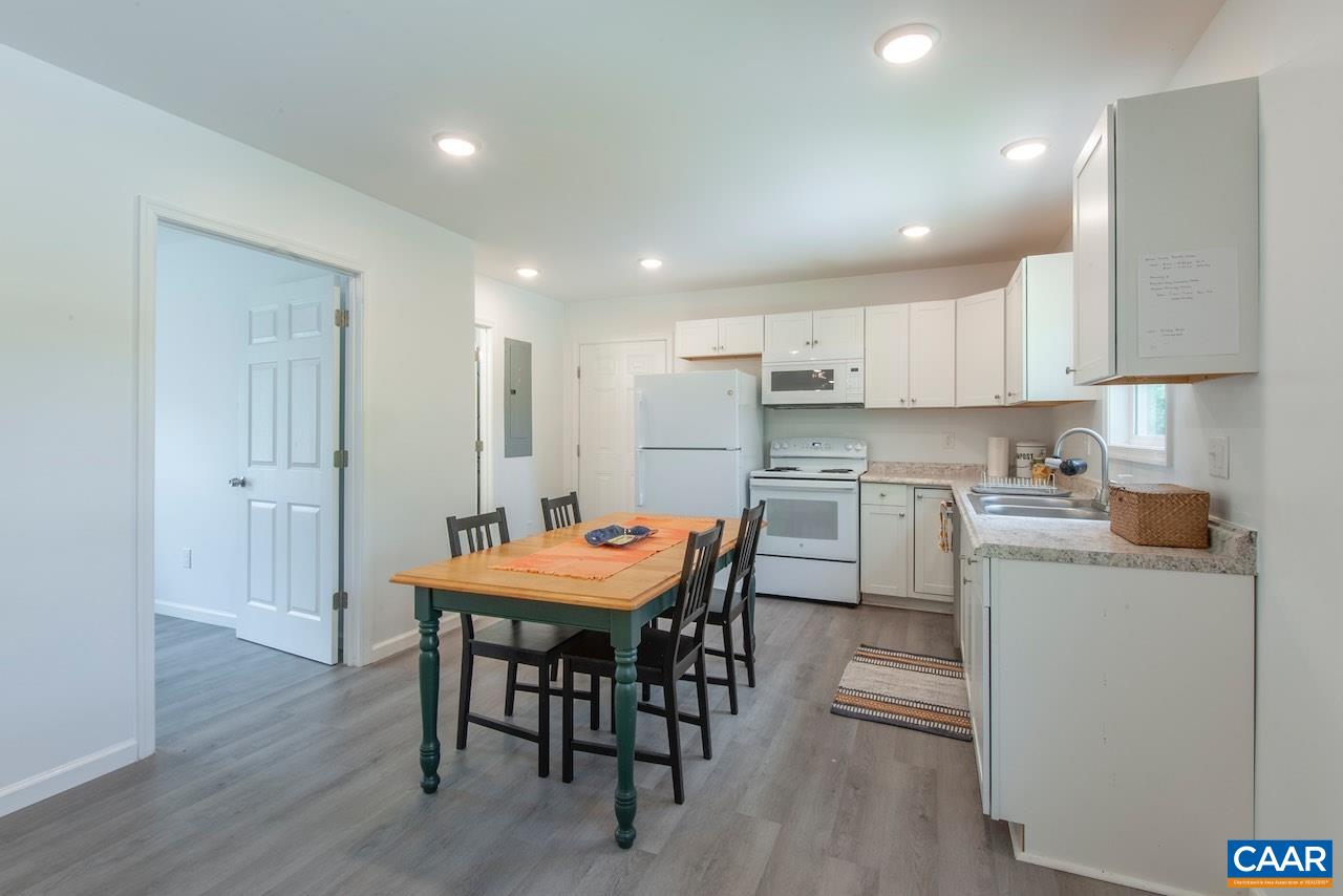 1238 TYE BROOK HWY