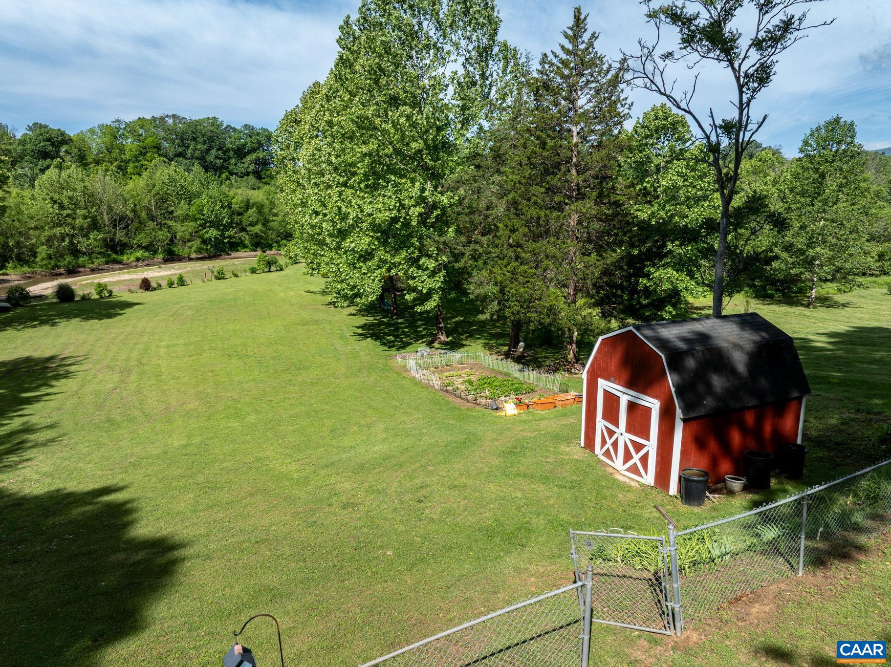 186 SUNSET DR