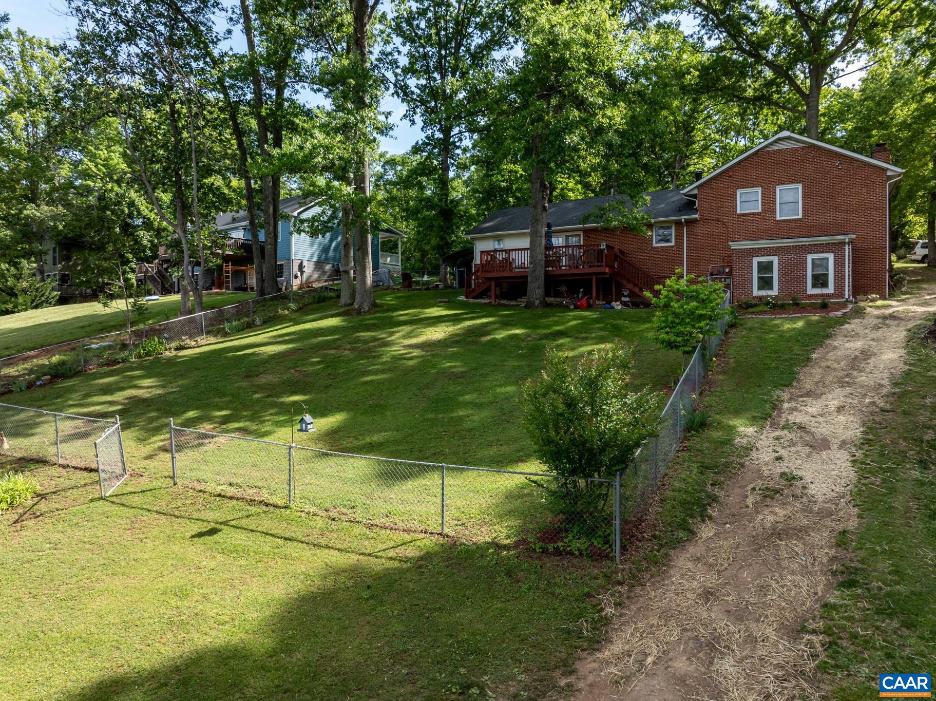 186 SUNSET DR