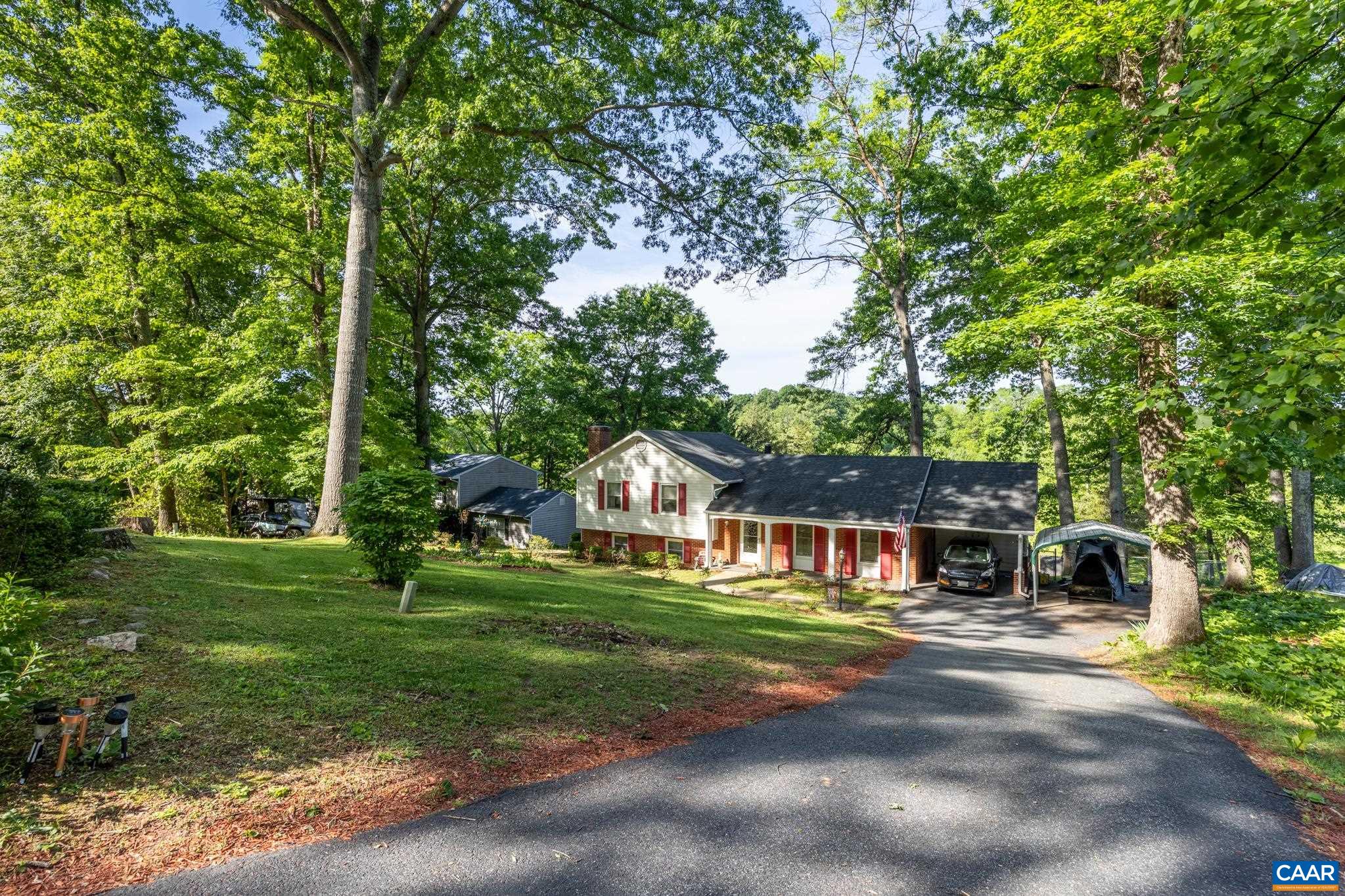 186 SUNSET DR