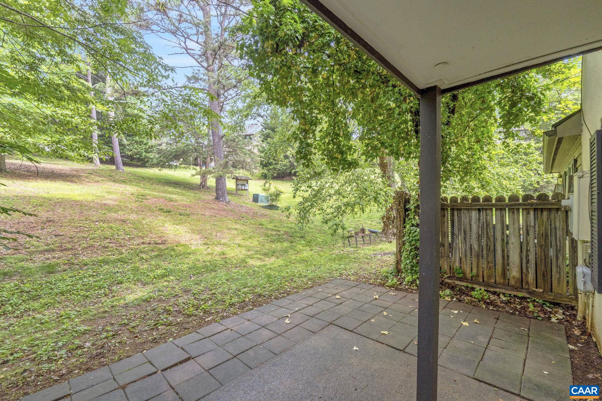 732 EXTON CT