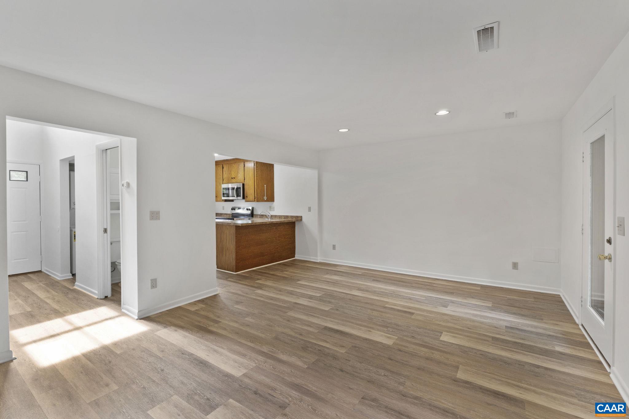 732 EXTON CT