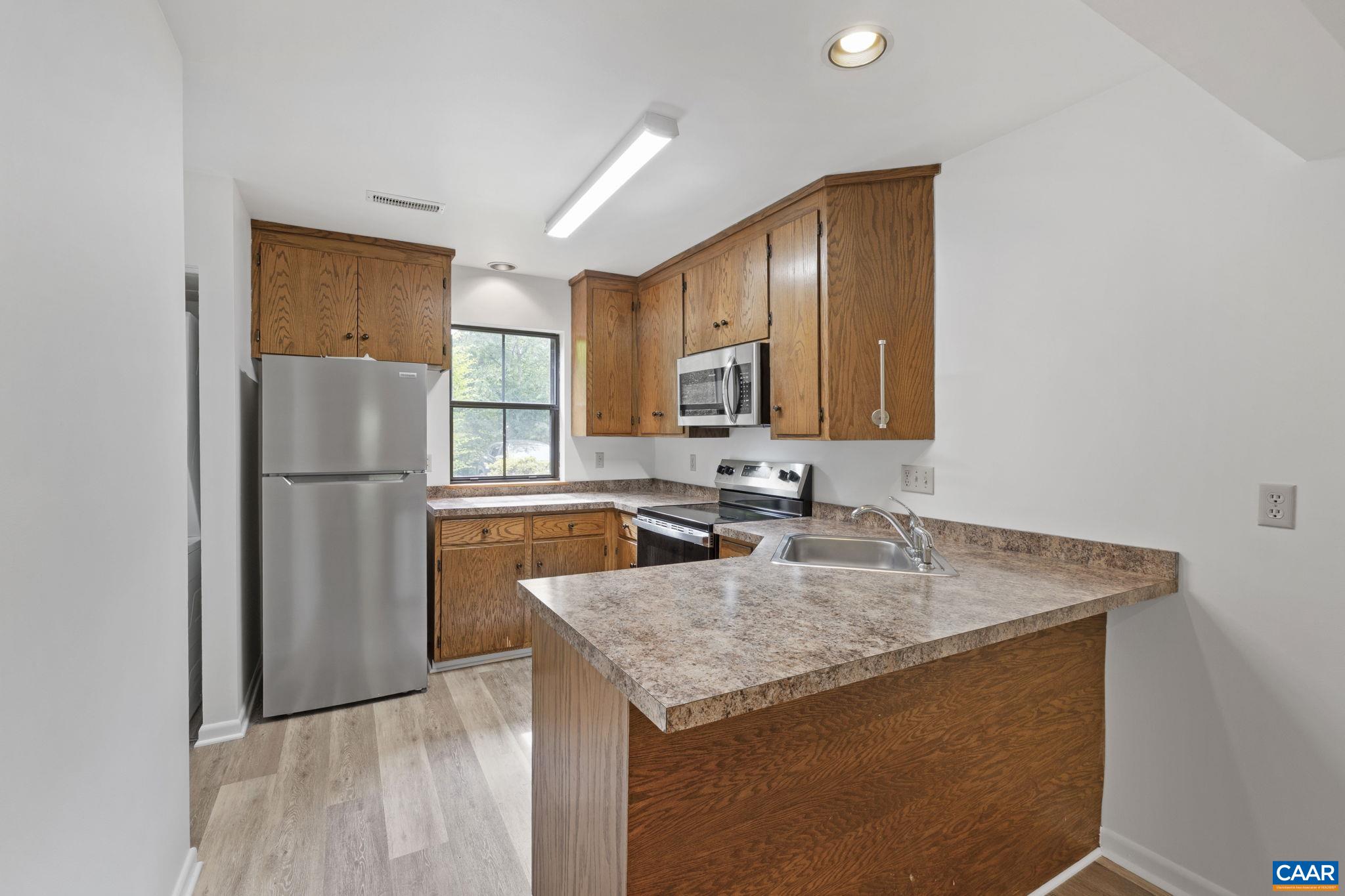 732 EXTON CT