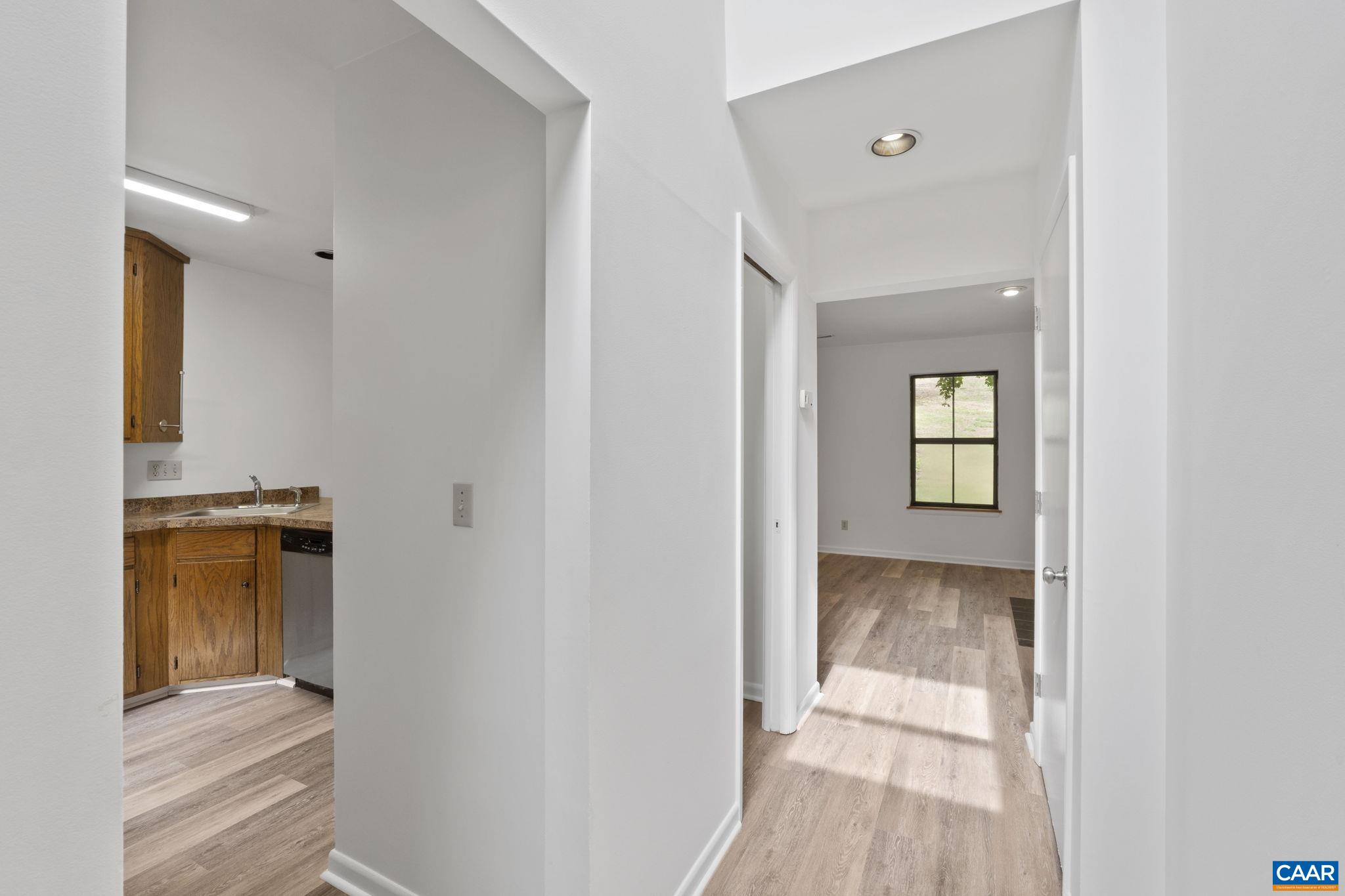 732 EXTON CT