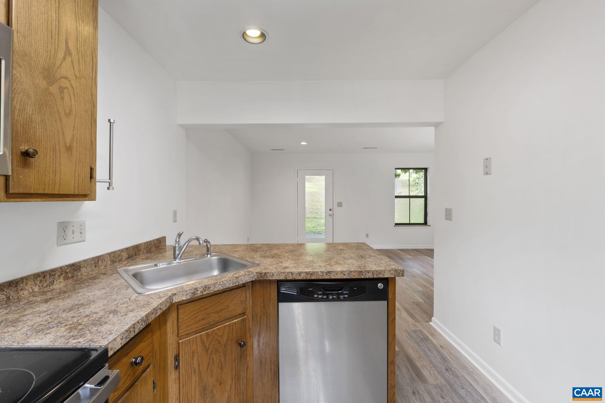 732 EXTON CT