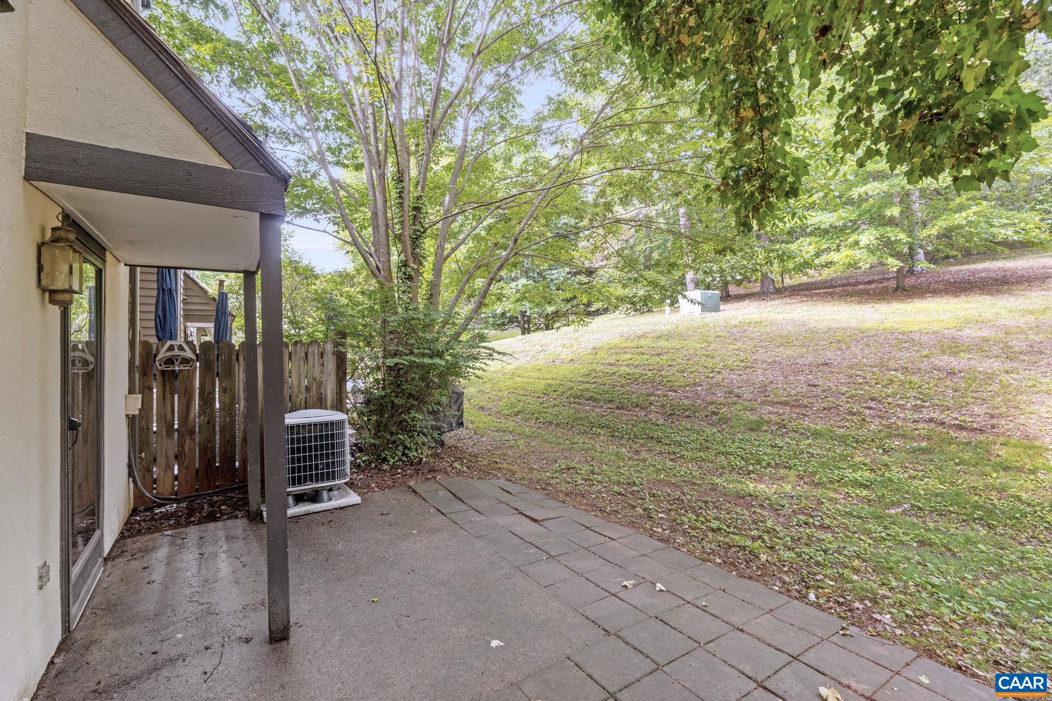 732 EXTON CT