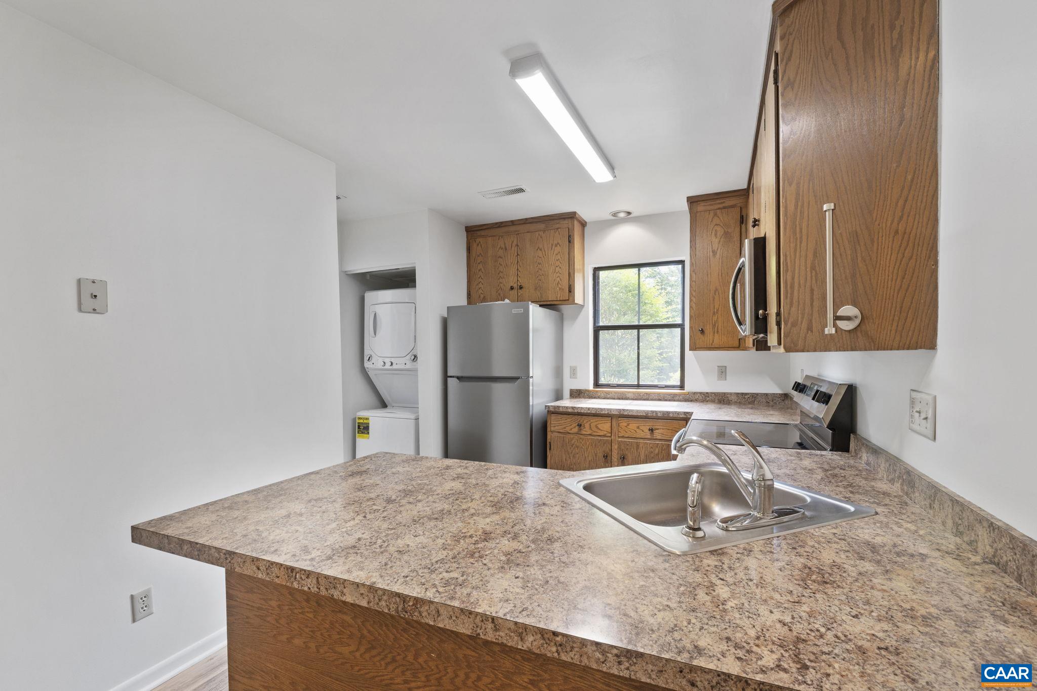 732 EXTON CT